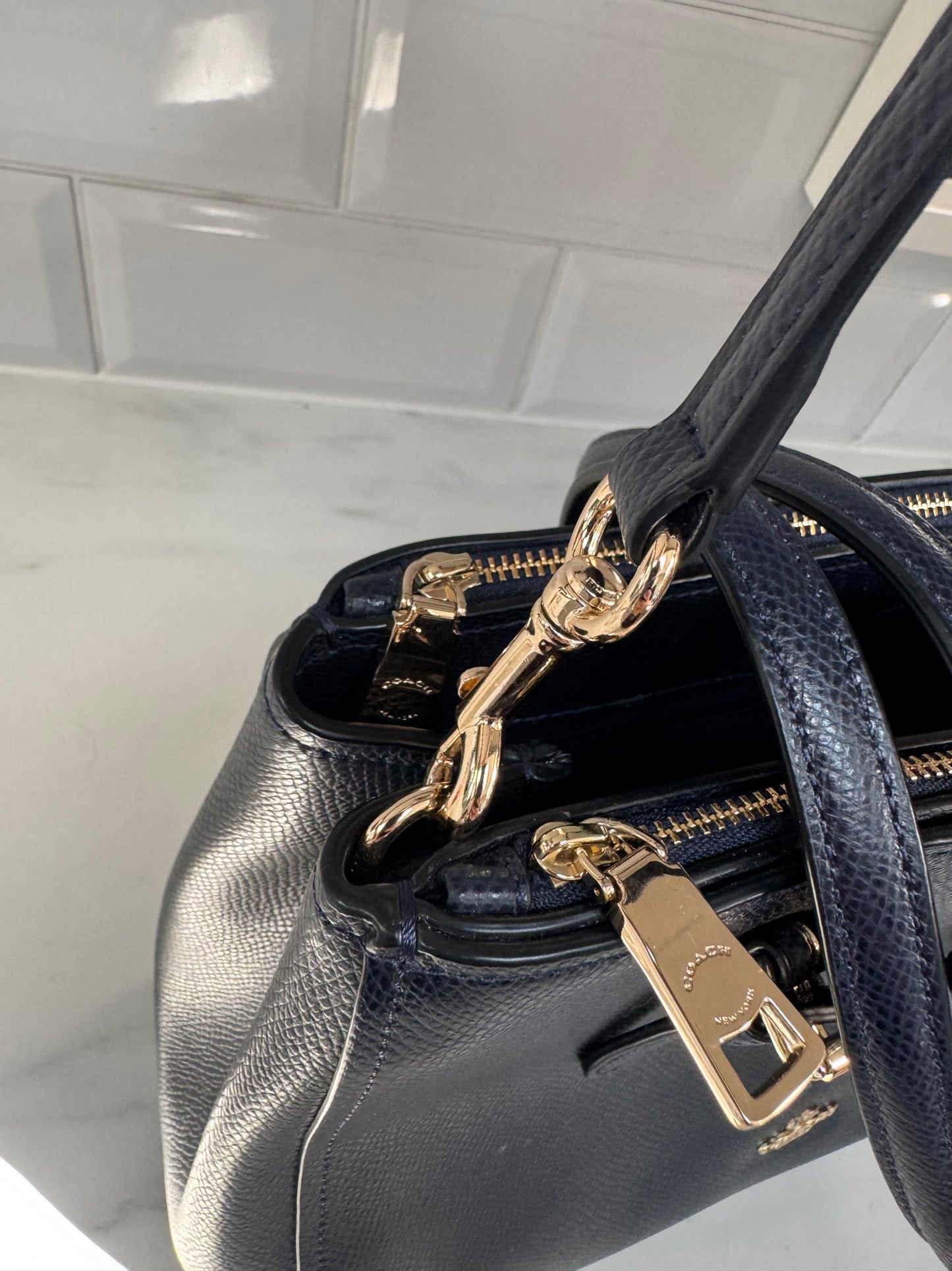 Coach Turnlock Carryall - Navy