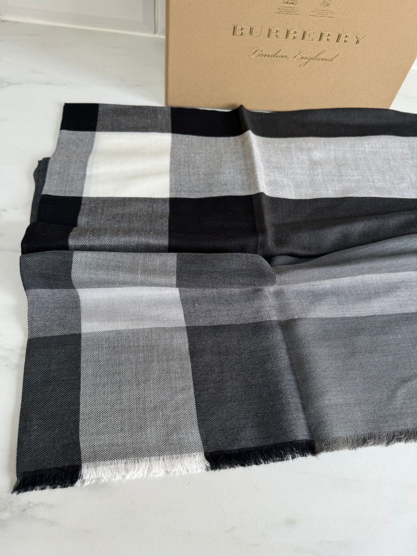 Burberry Scarf/Shawl - White, Black & Grey