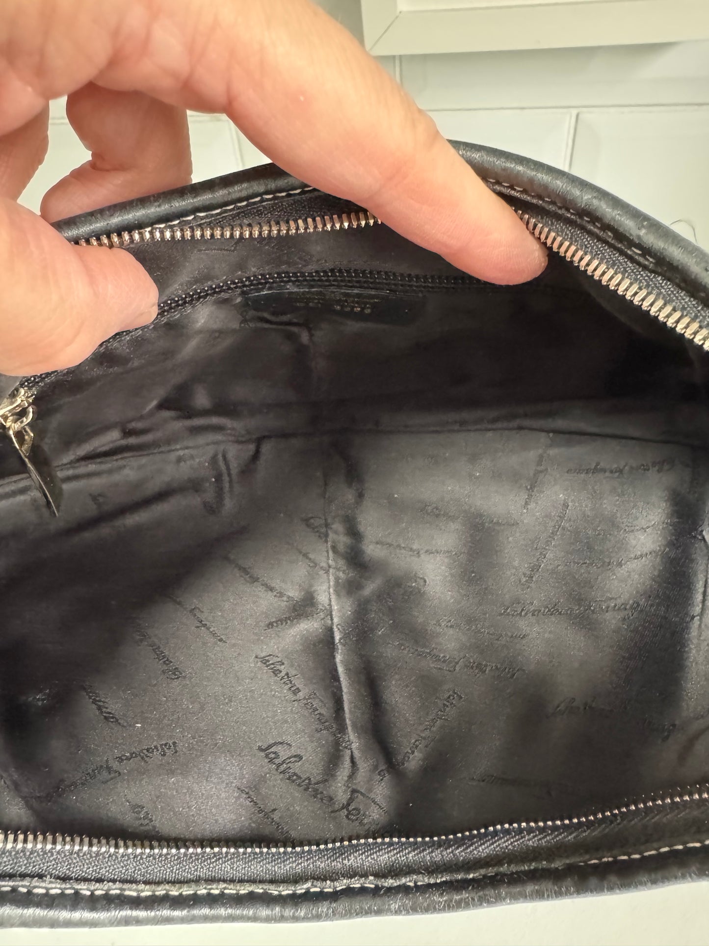 Ferragamo Gancini Shoulder Bag - Black