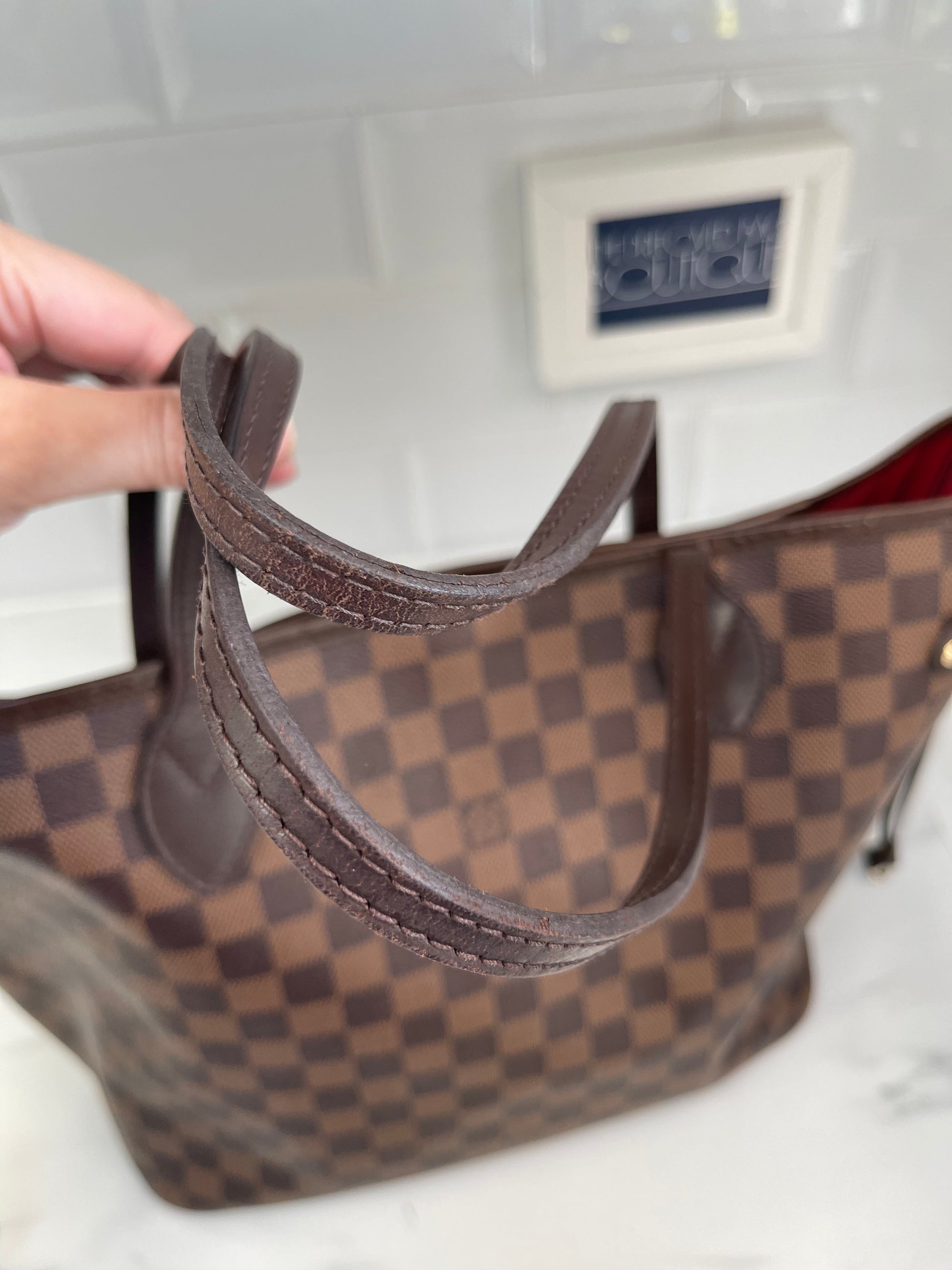 LOUIS VUITTON // Neverfull MM in Damier Ebene $1,695 You can never go wrong  with a Neverfull. Shop now at www.byrdstyle.com Byrd…