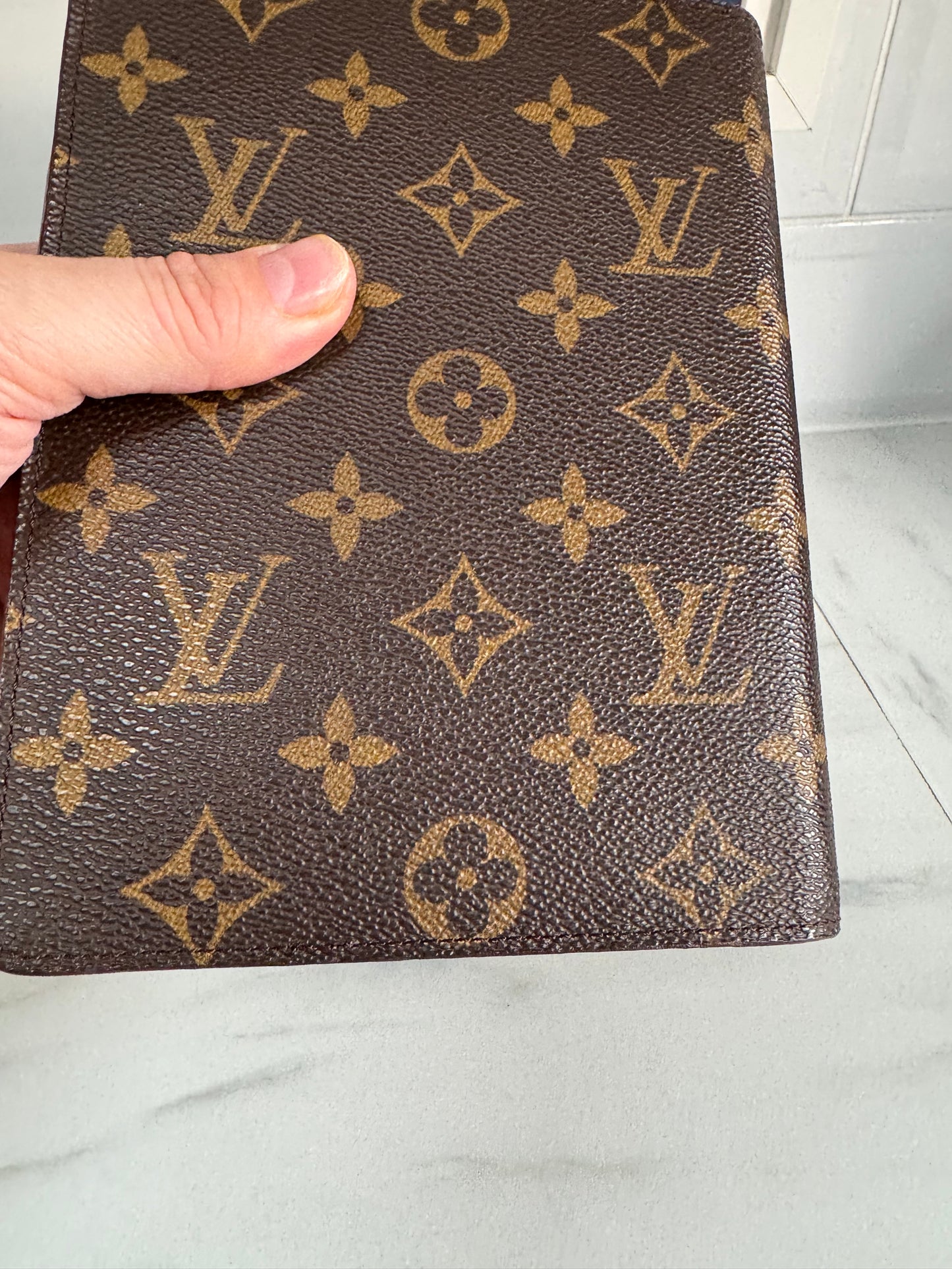 Louis Vuitton MM Ring Binder Agenda - Monogram