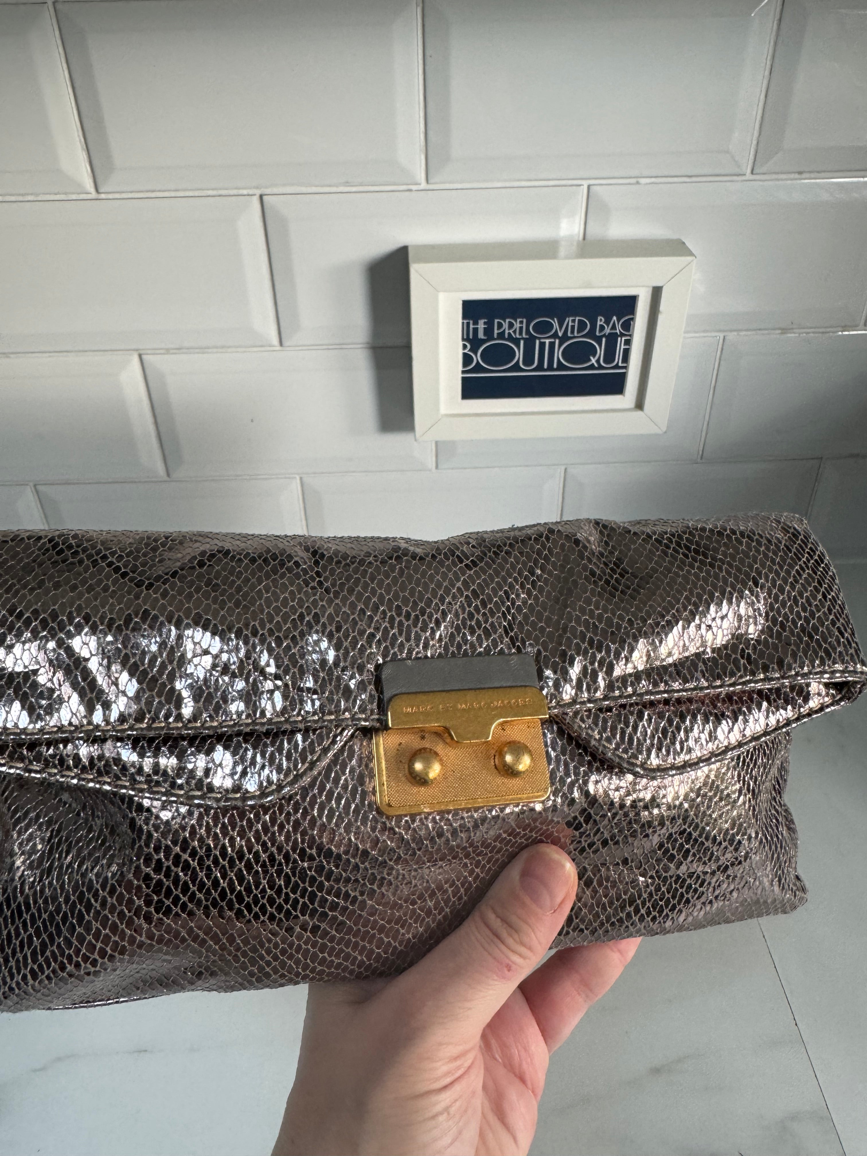 Marc jacobs metallic leather clutch retailer