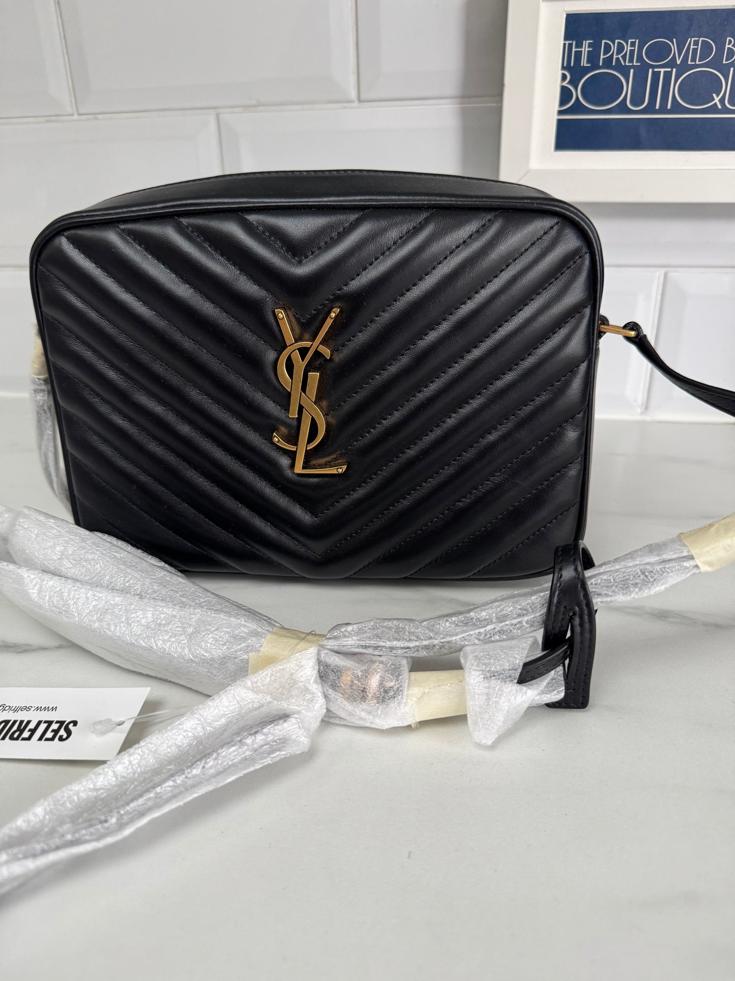 Saint Laurent Medium Lou Satchel - Black
