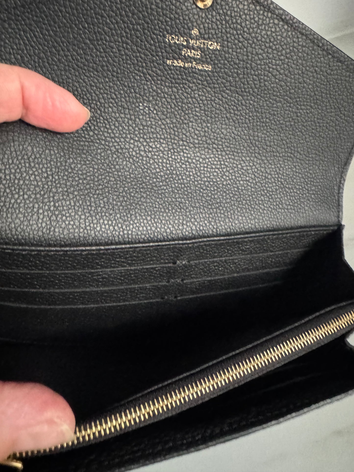 Louis Vuitton Sarah Wallet Monogram Emperiente - Black