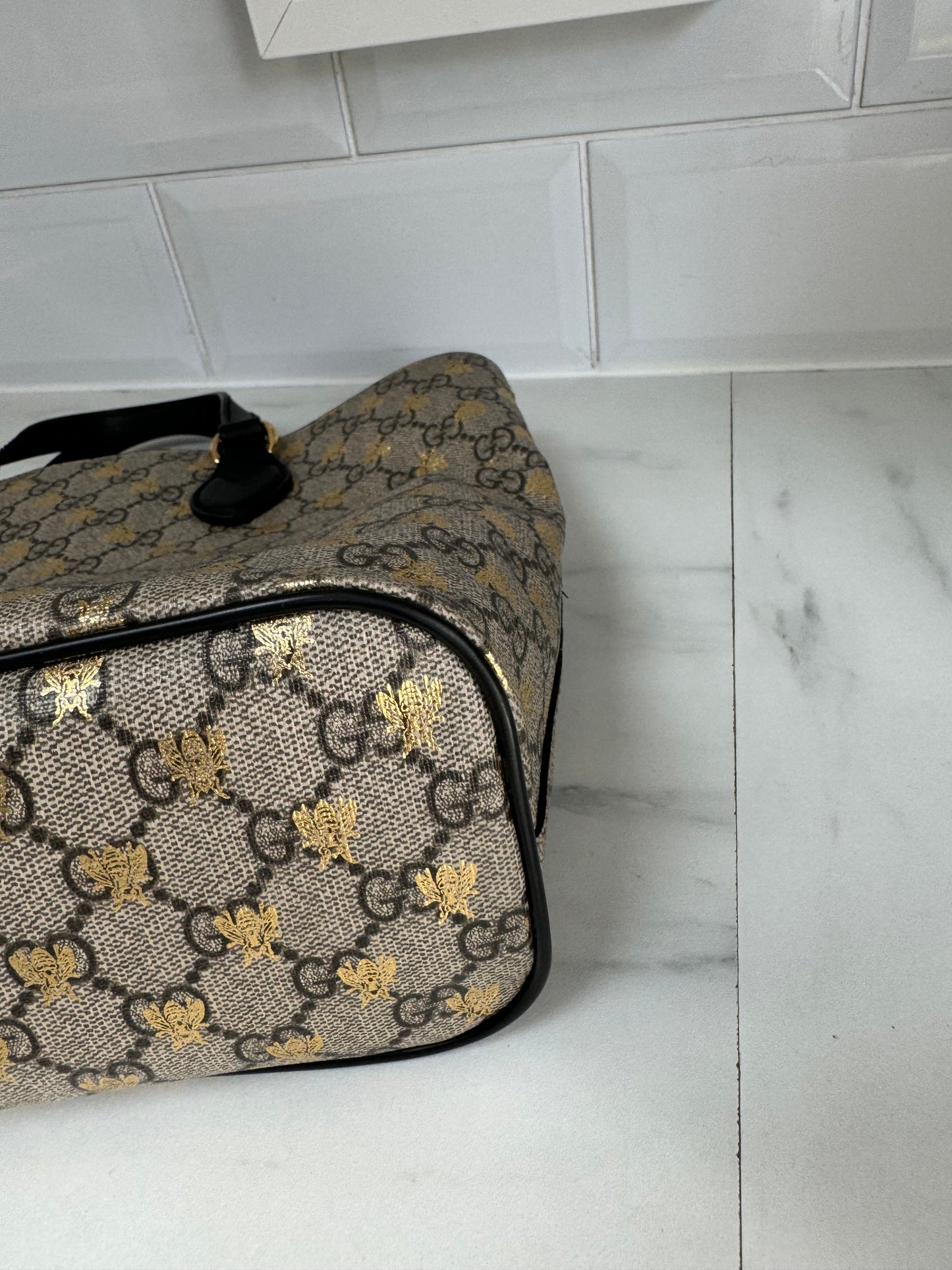 Gucci Limited Edition GGMonogram Supreme Bees Tote - Brown & Gold