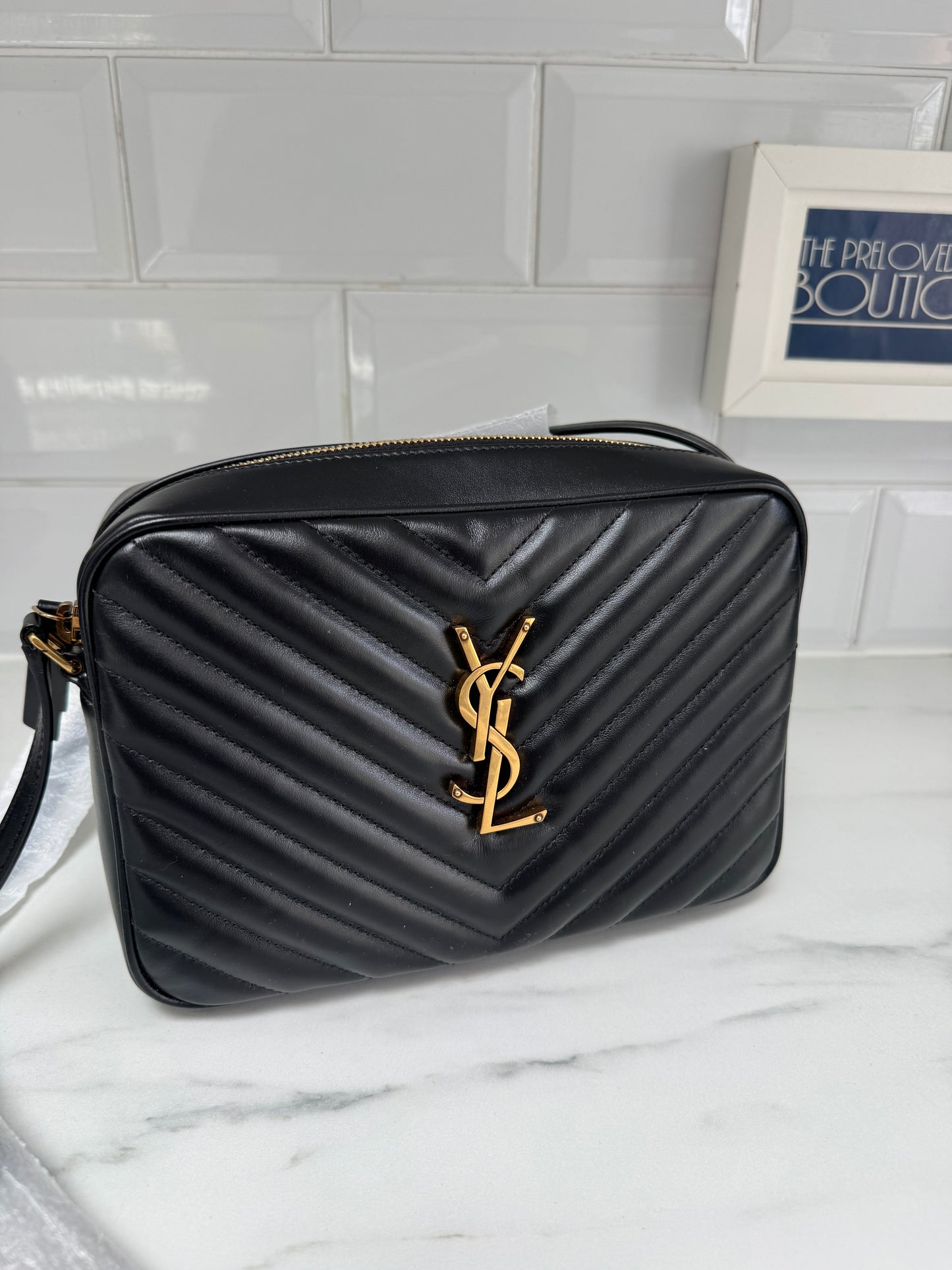 Saint Laurent Medium Lou Satchel - Black