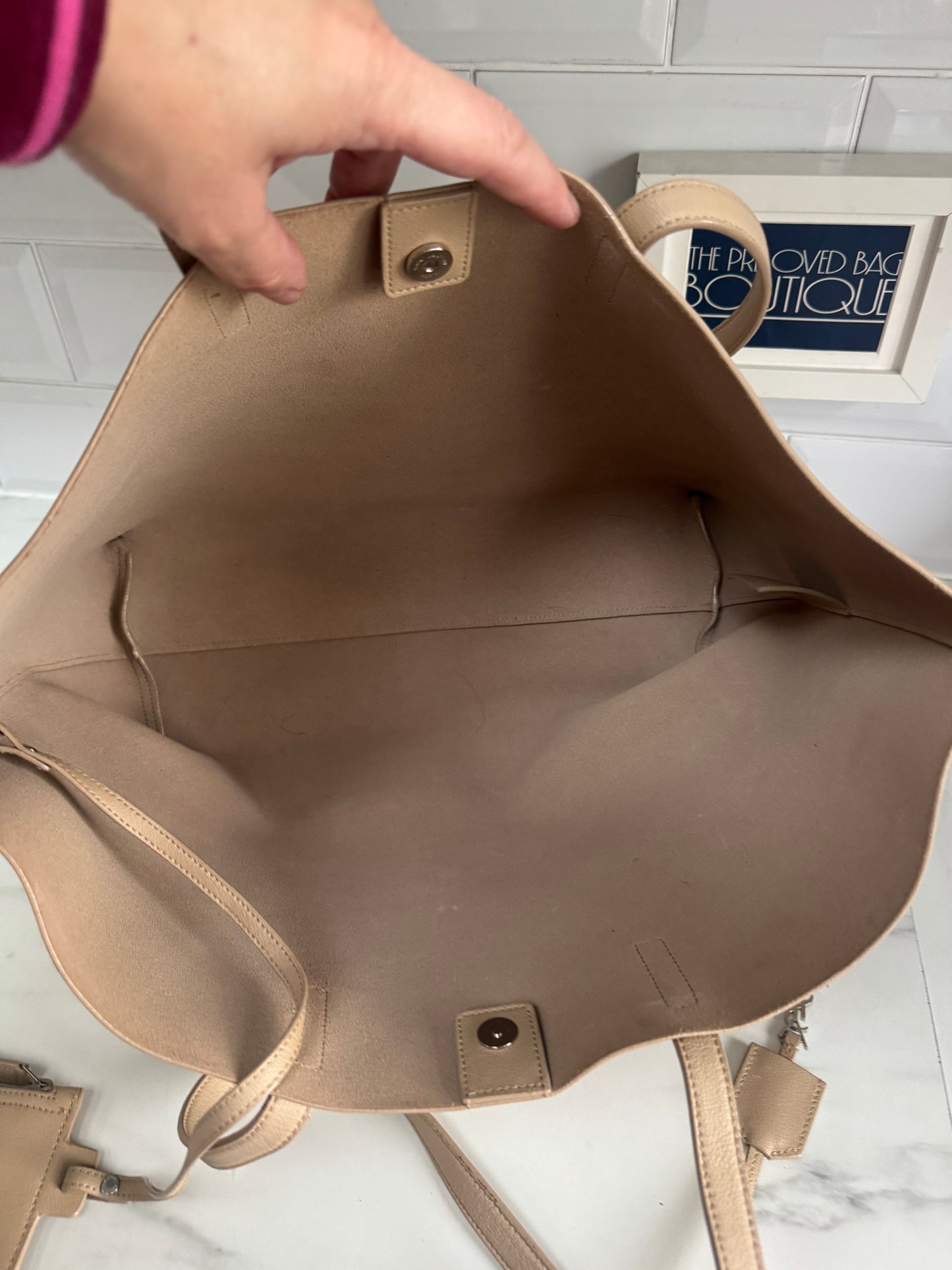 Saint Laurent East West Shopper Tote - Beige