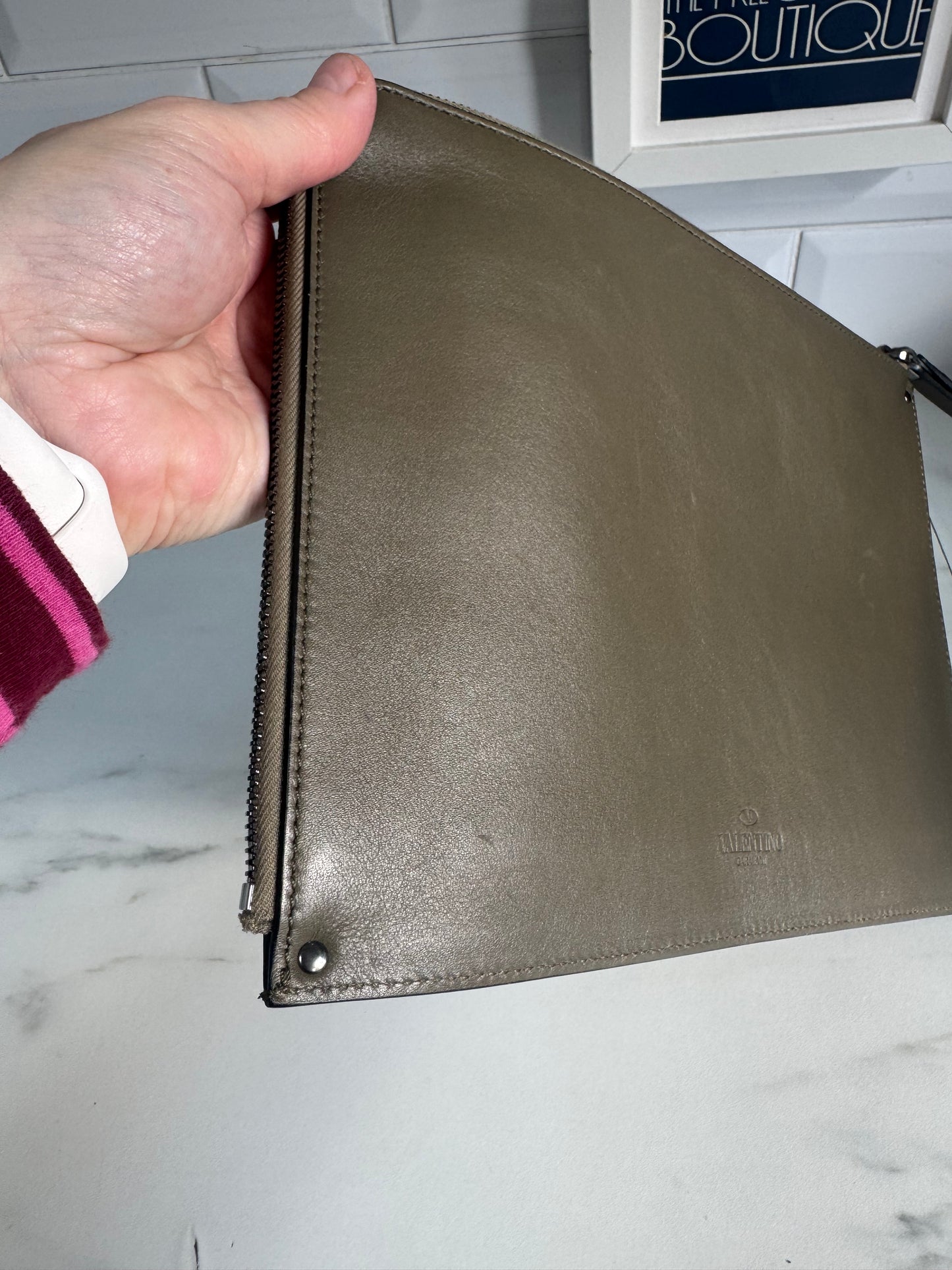 Valentino Garavani Rockstud  Wristlet Clutch - Khaki Green