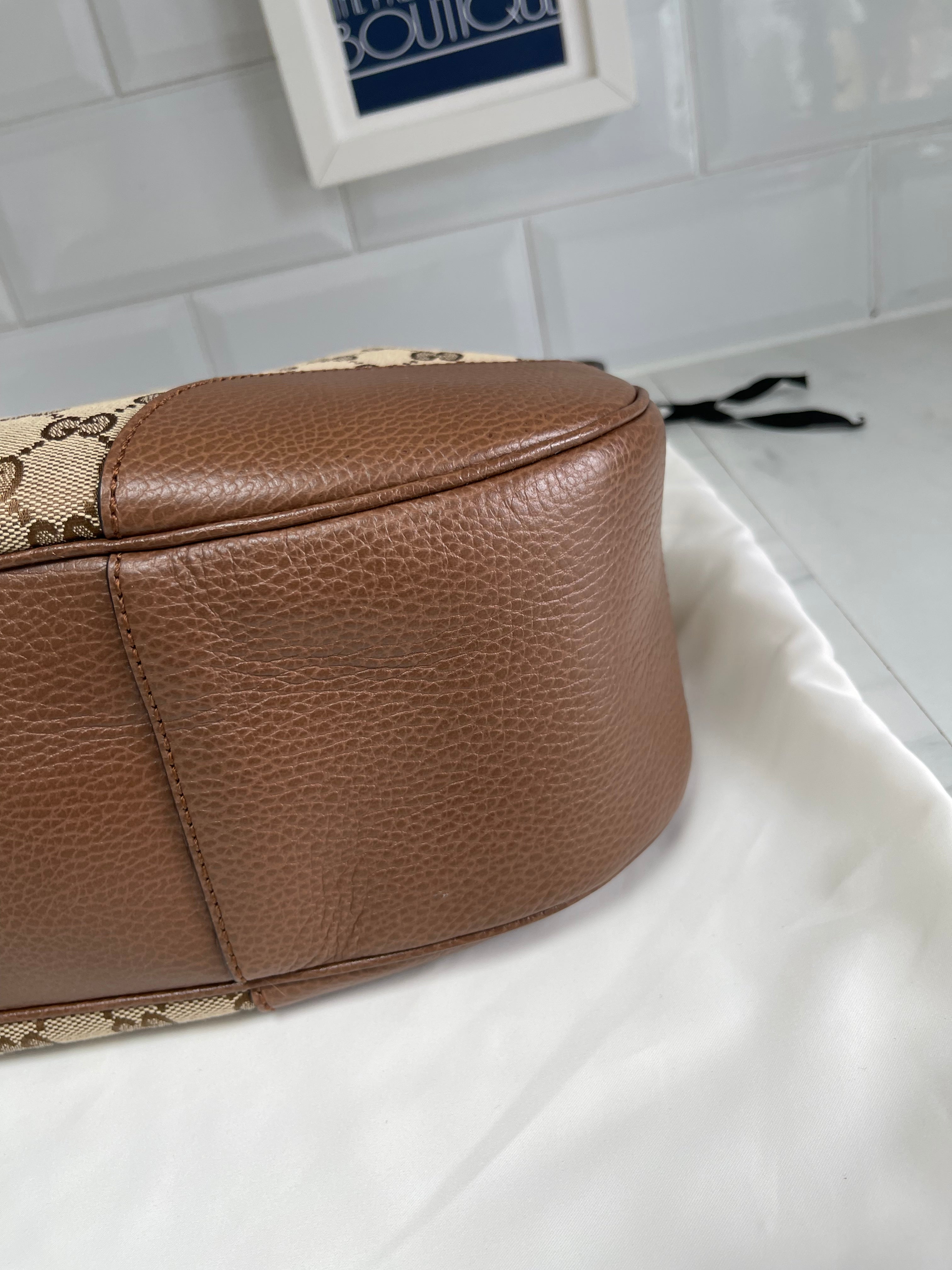 Gucci Bree Hobo tan monogram