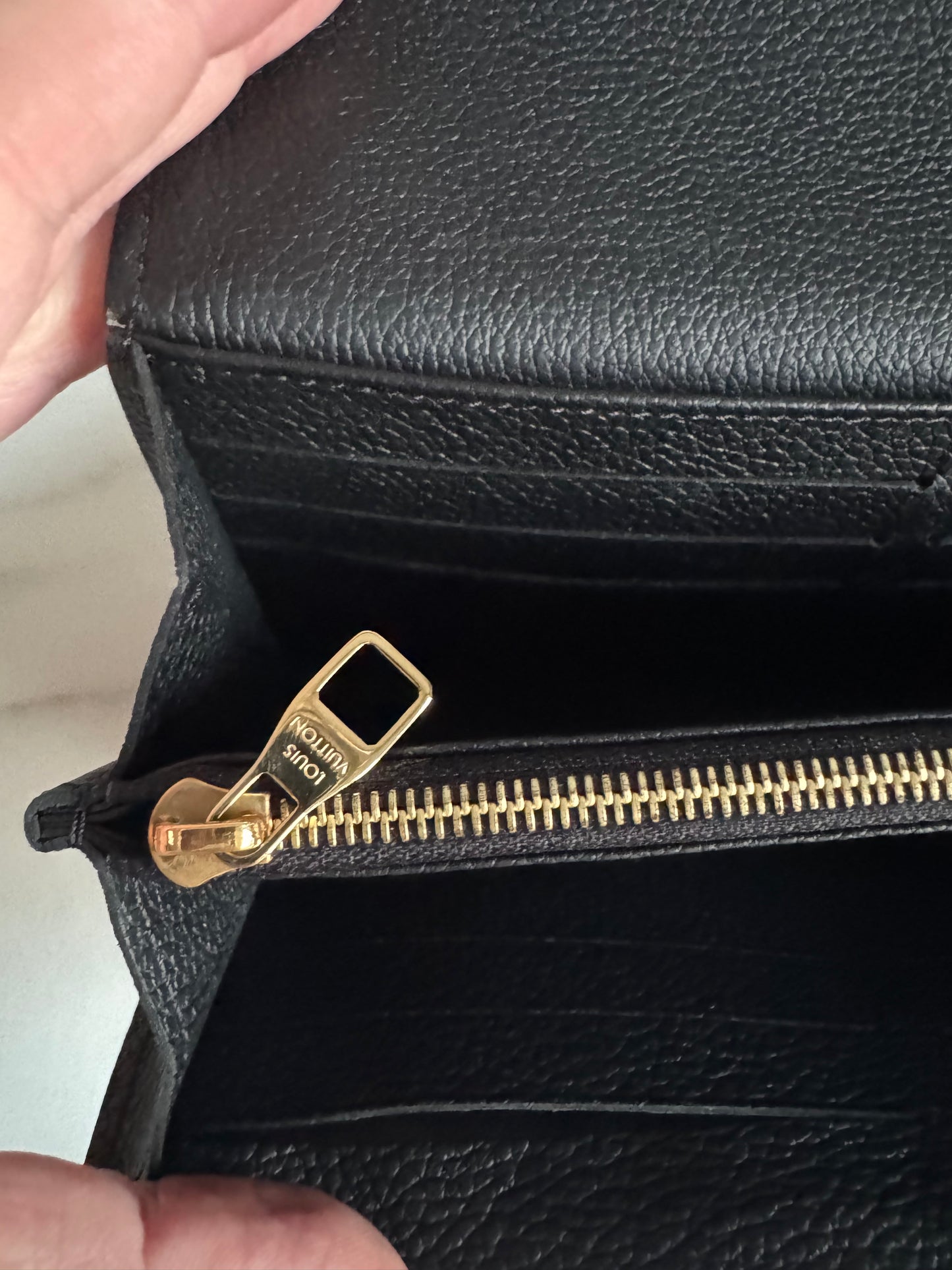 Louis Vuitton Sarah Wallet Monogram Emperiente - Black