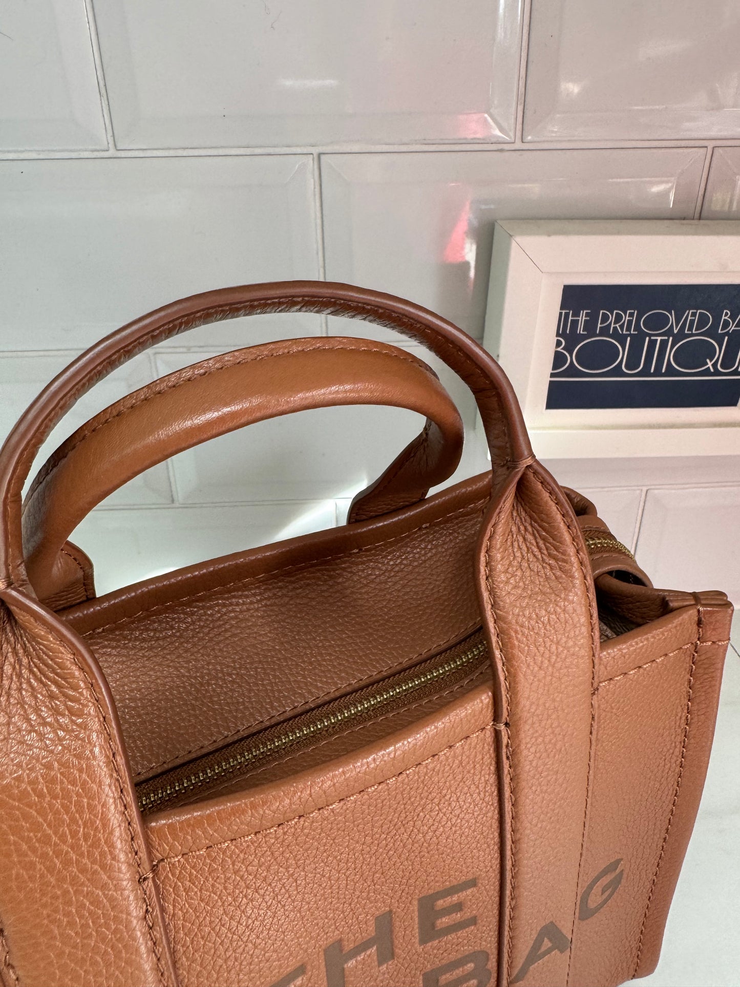 Marc Jacobs Small The Tote Bag - Argan Oil (Tan)