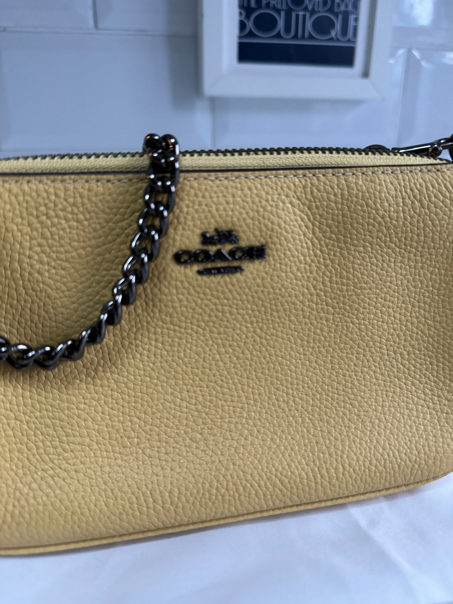 Coach Nolita 19 - Yellow