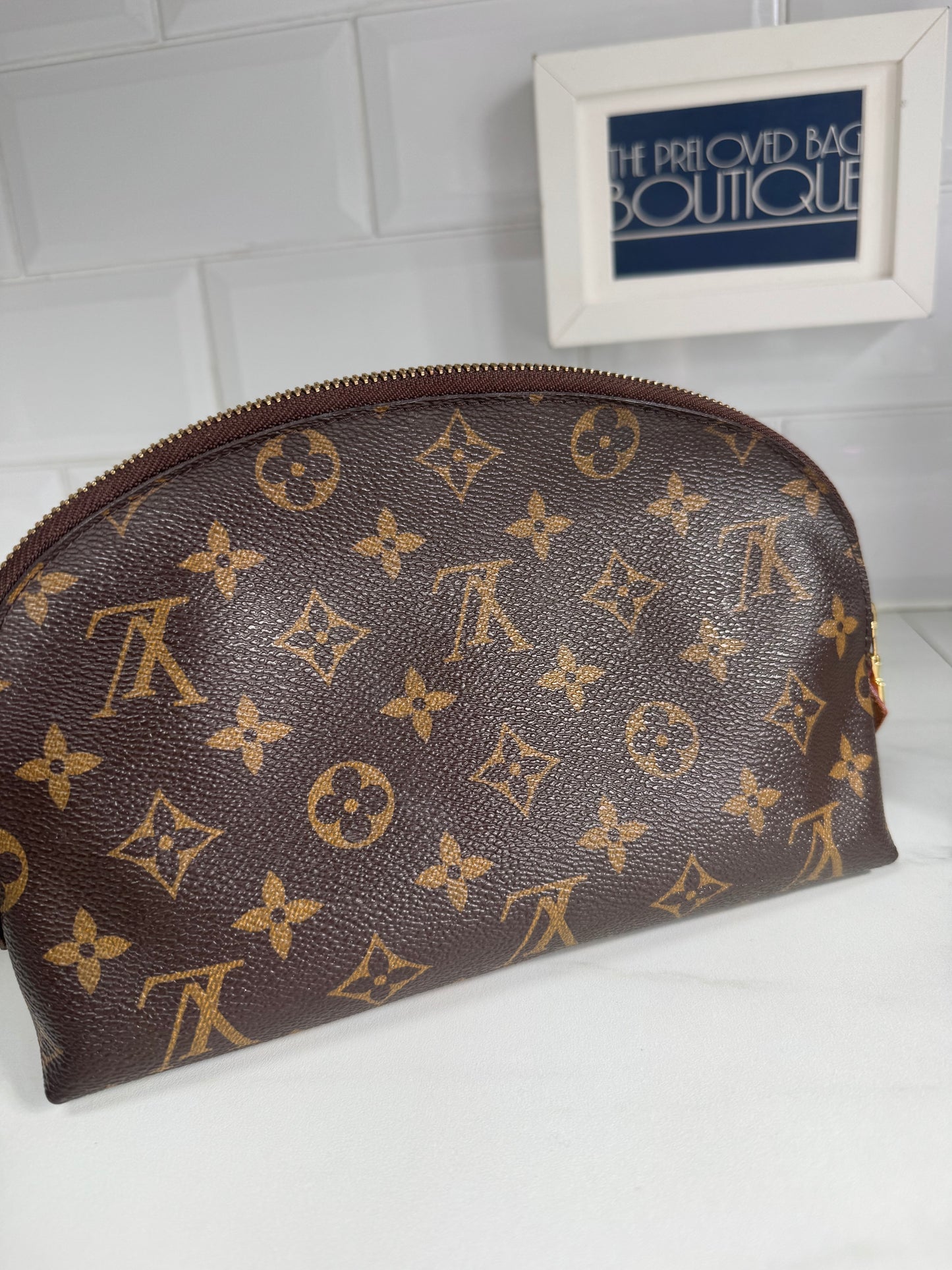 Louis Vuitton Cosmetic Pouch - Monogram brown