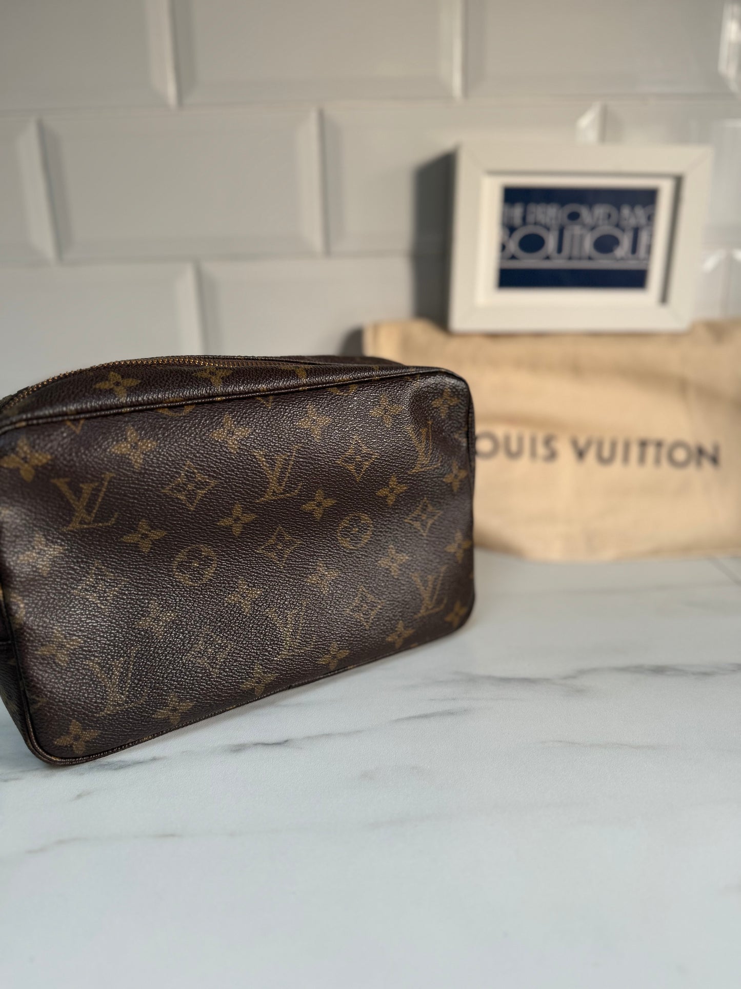 Louis Vuitton Trousse 23 - Monogram