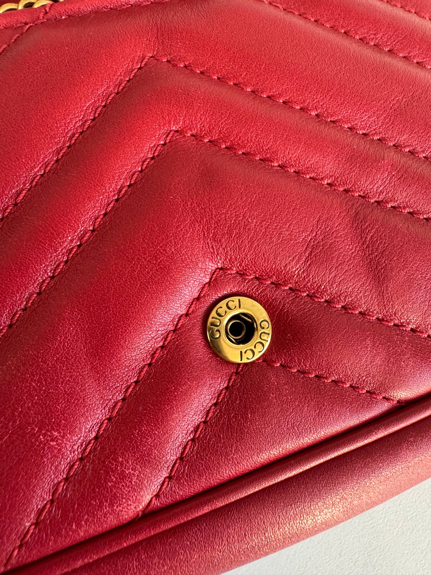 Gucci Super Mini Marmont - Red