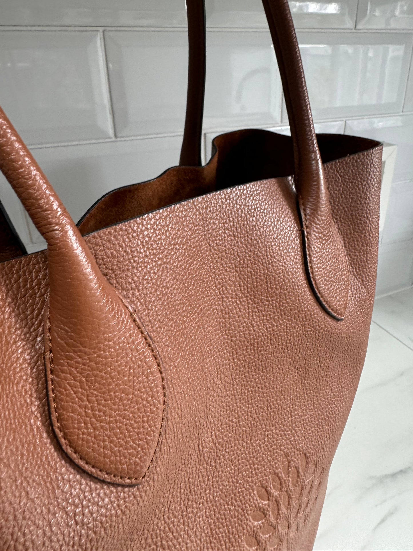 Mulberry Blossom Tote - Oak (2)