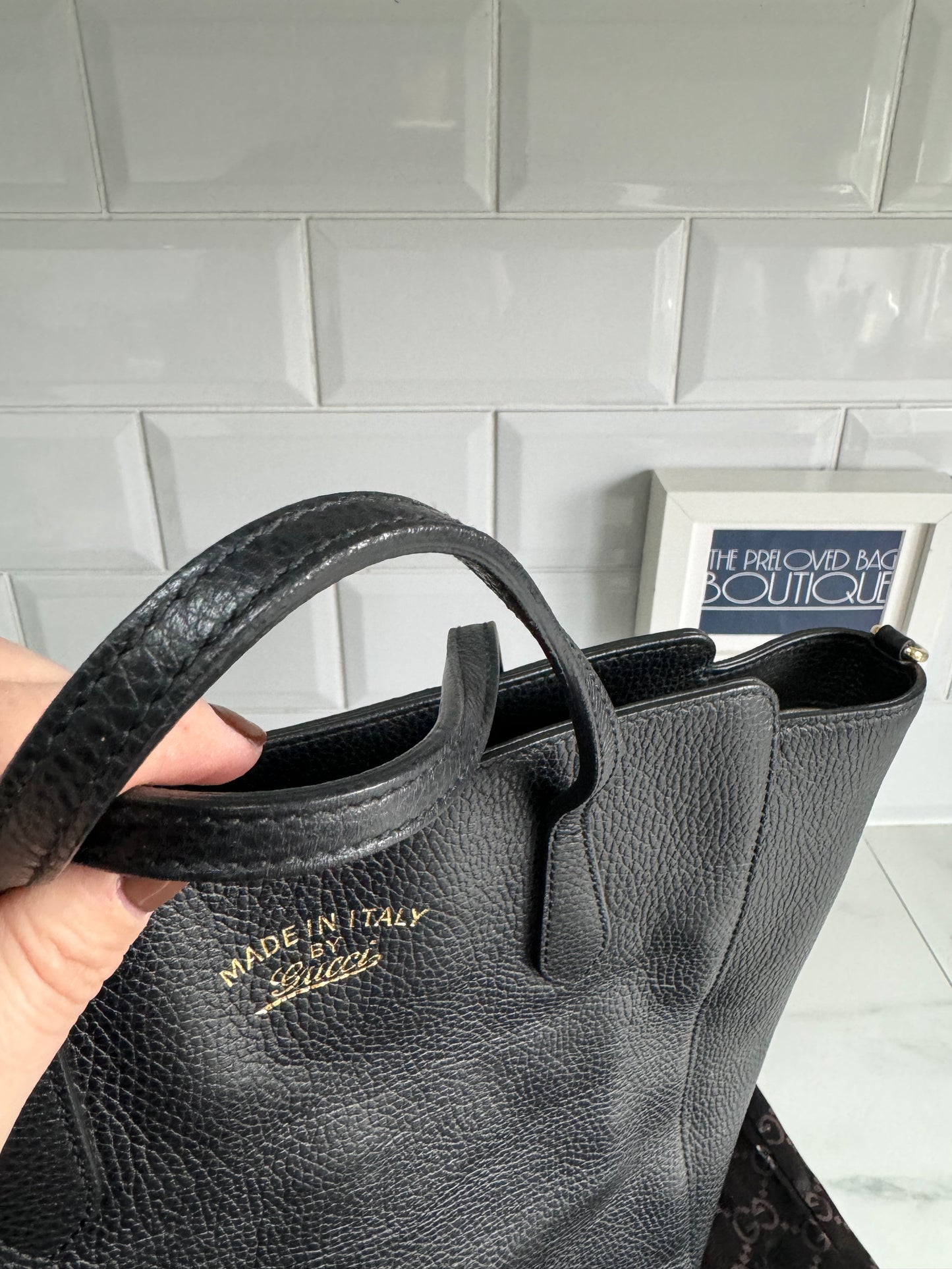 Gucci Swing Shopper Tote - Black