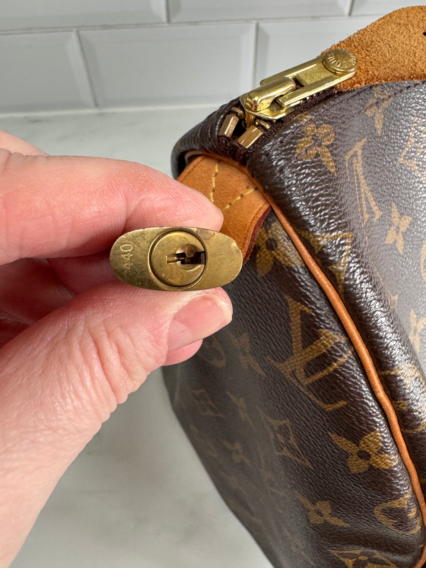 Louis Vuitton Speedy 40 - Monogram
