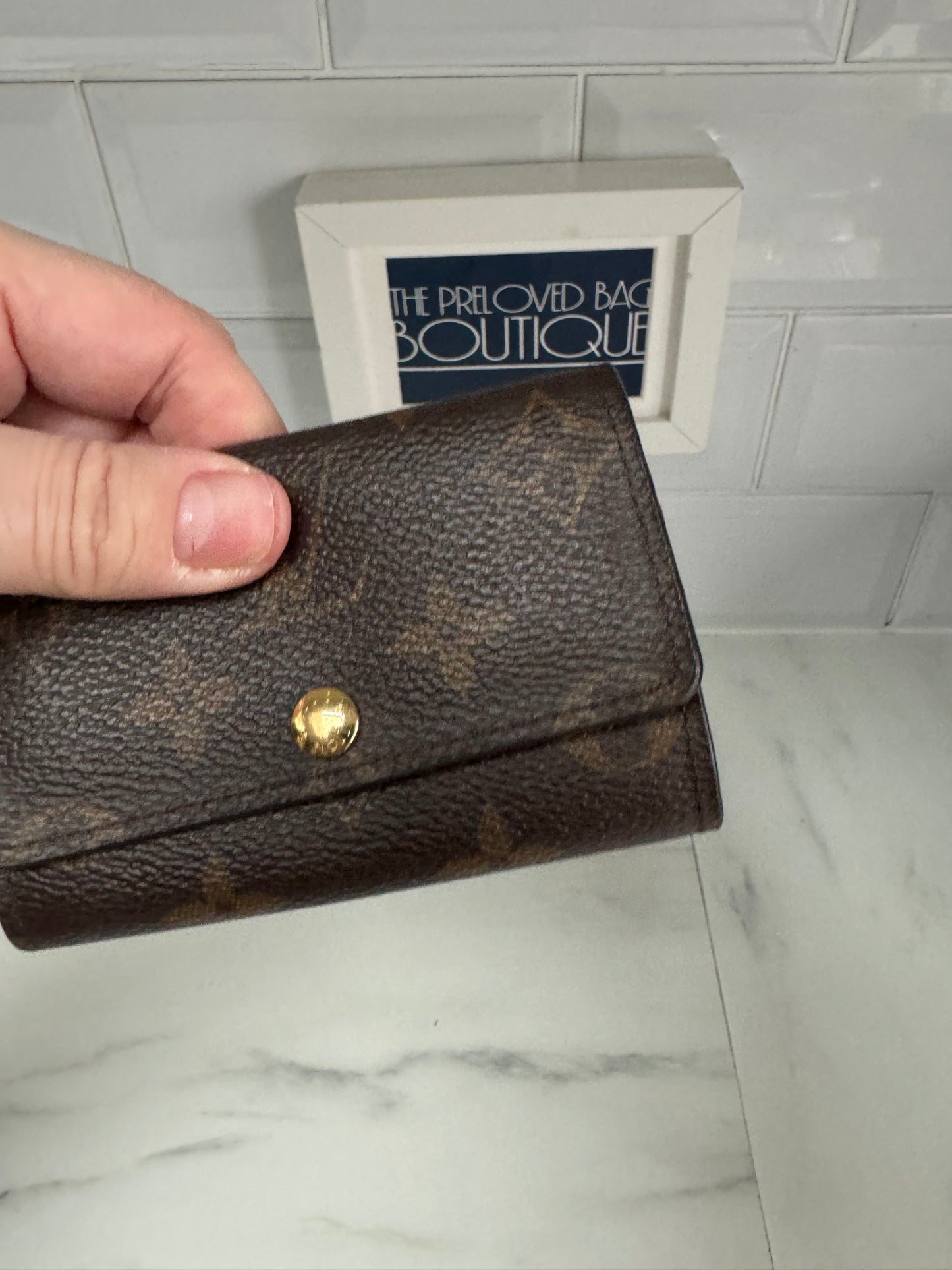 Louis Vuitton 6 Key Holder - Monogram (brown)