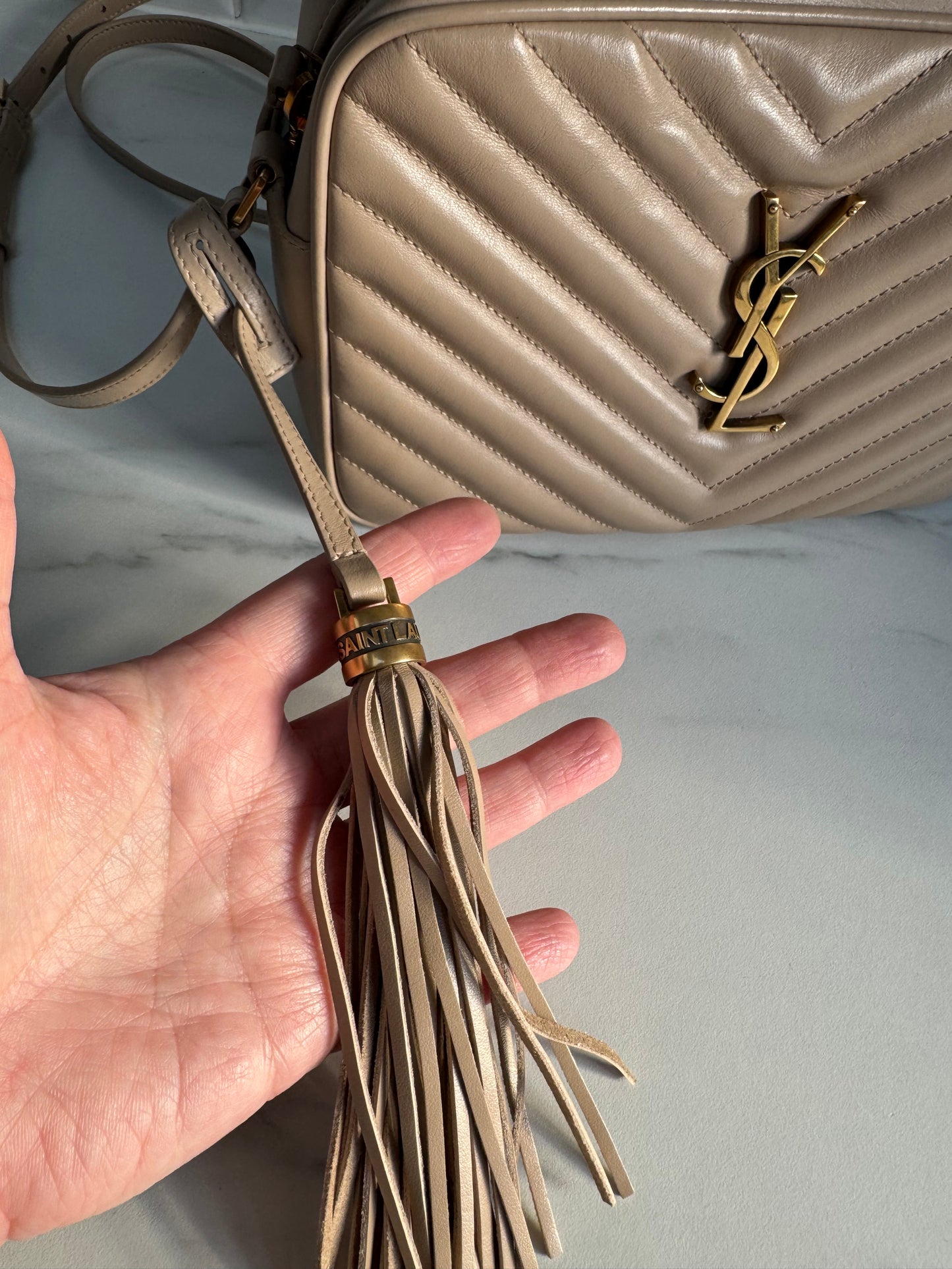 Saint Laurent ‘YSL’ Lou Quilted Camera Bag - Light Beige