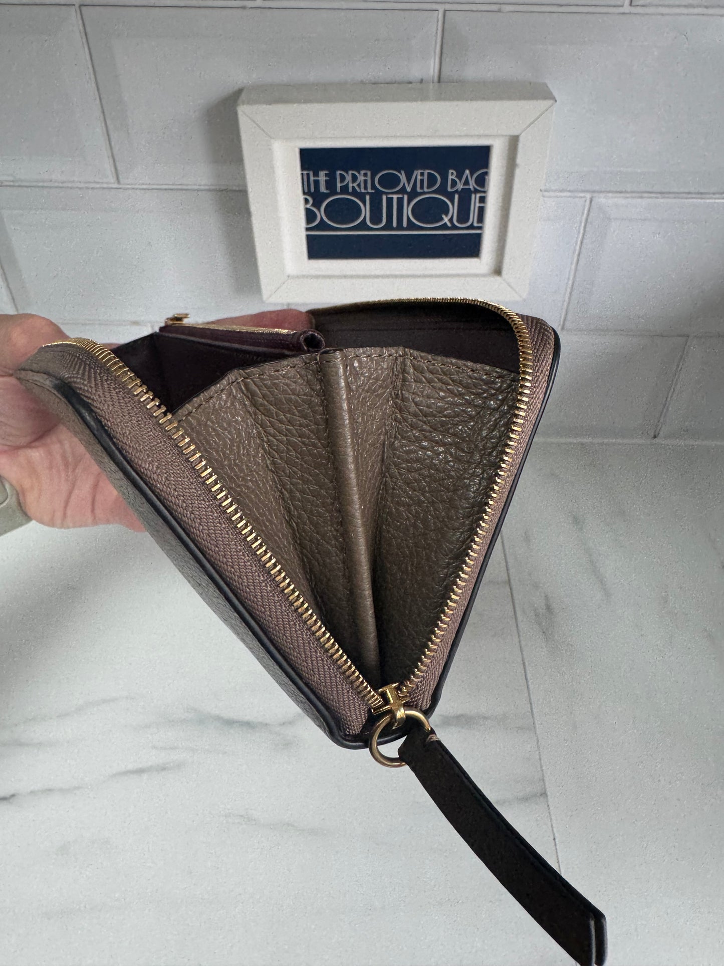 Mulberry 12 Card Zip Around Wallet - Clay
