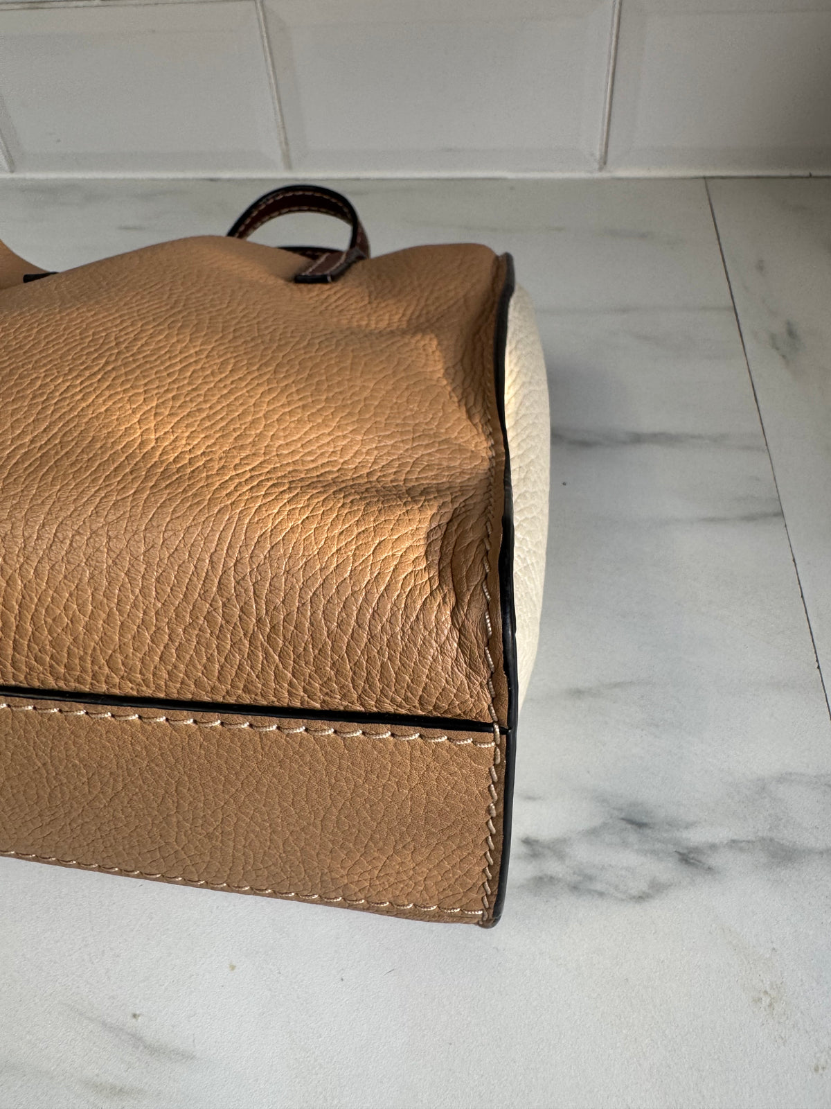 Marc Jacobs Mini Grind tote - Tan and White