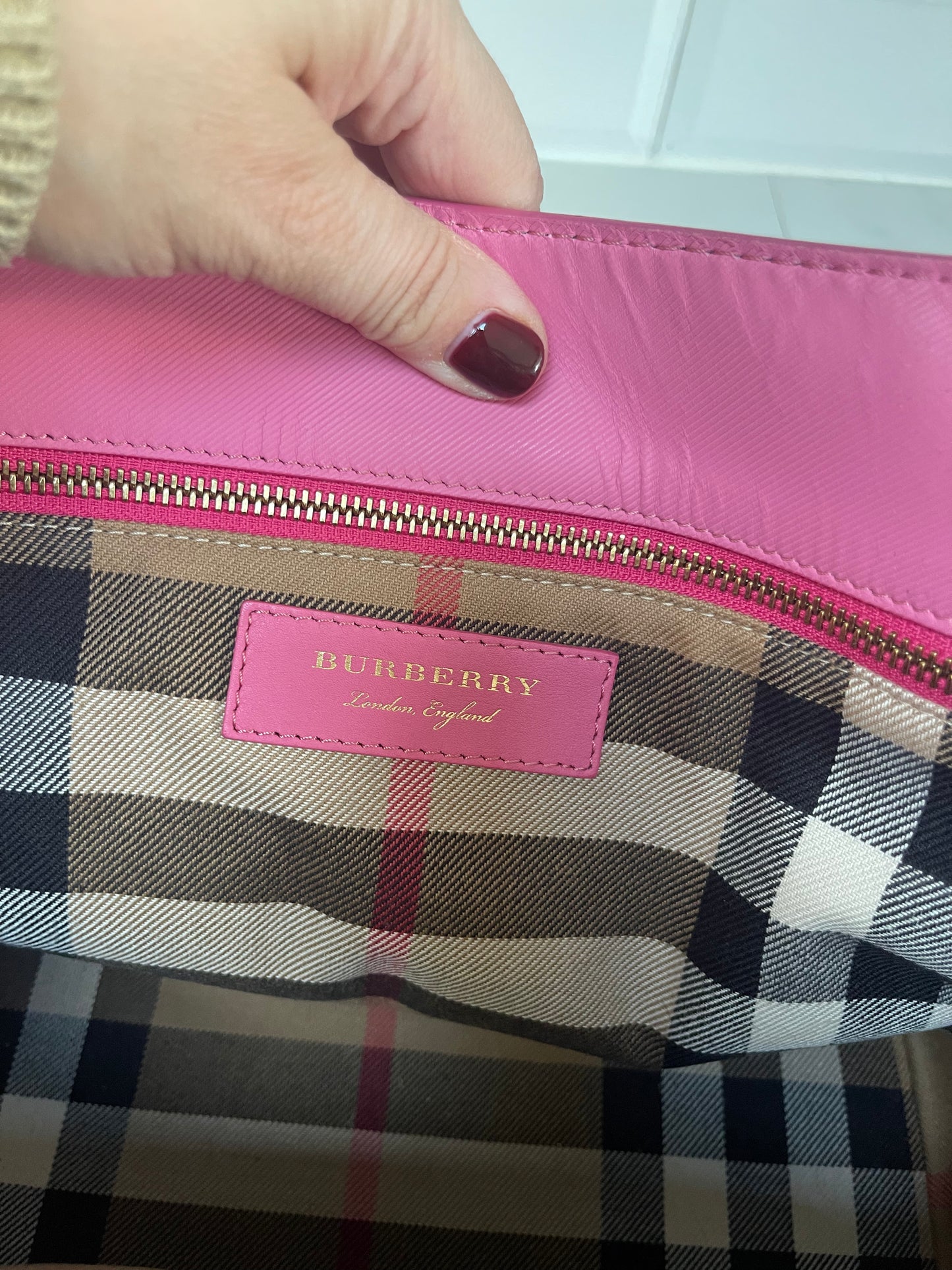 Burberry Medium Buckle Tote - Pink