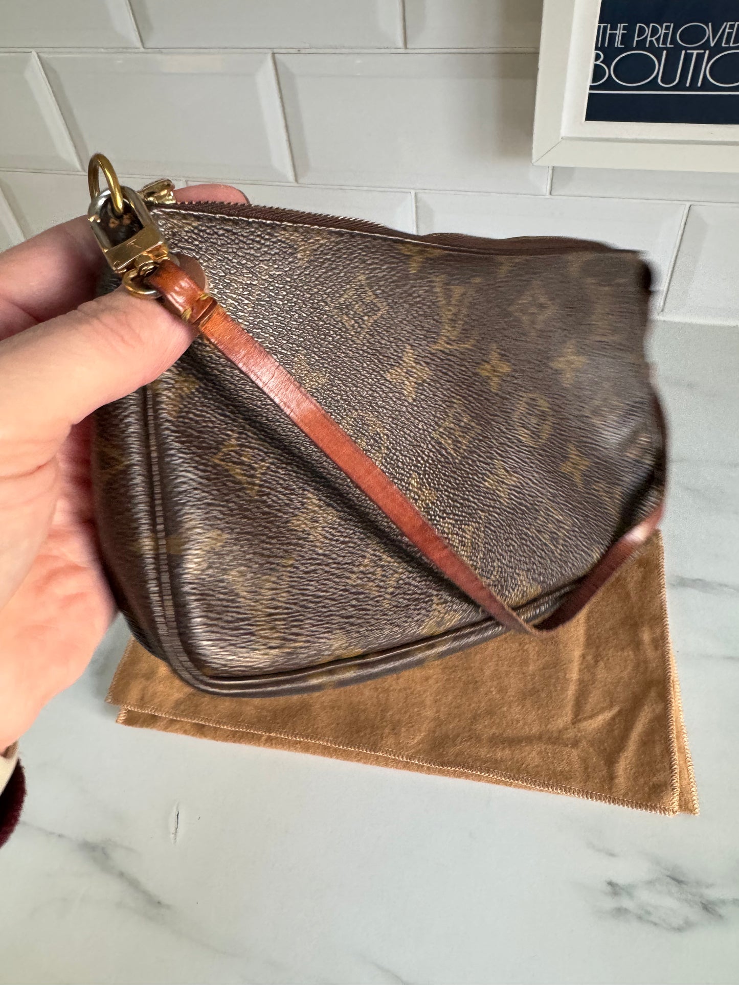 Louis Vuitton Pochette Accessories - Monogram