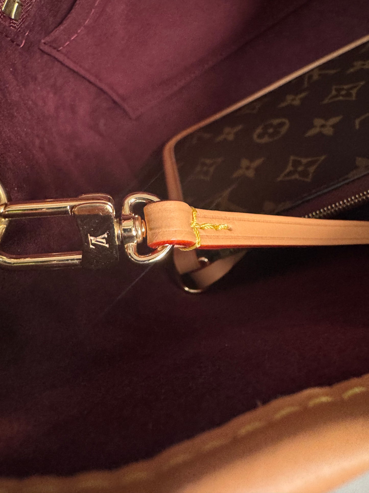 Louis Vuitton Carryall PM - Brown Monogram