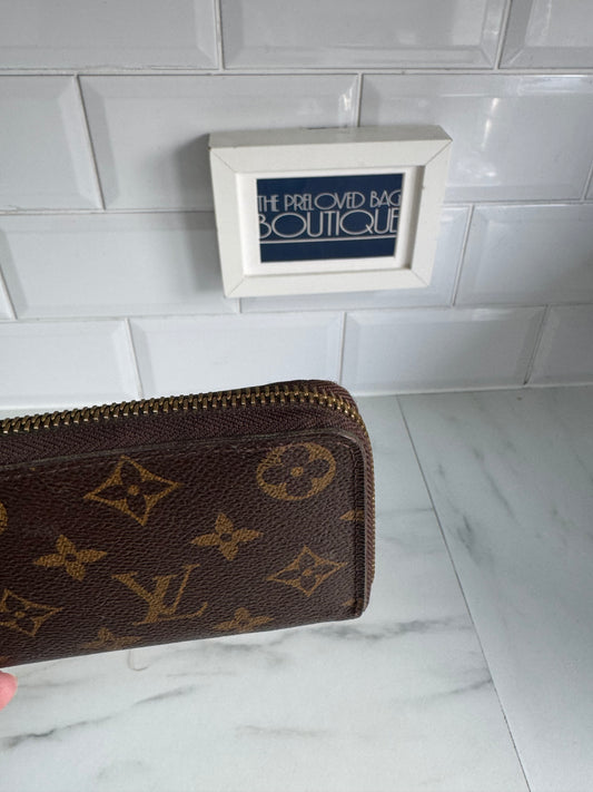 Louis Vuitton Clemence Wallet - Monogeam/Fuschia