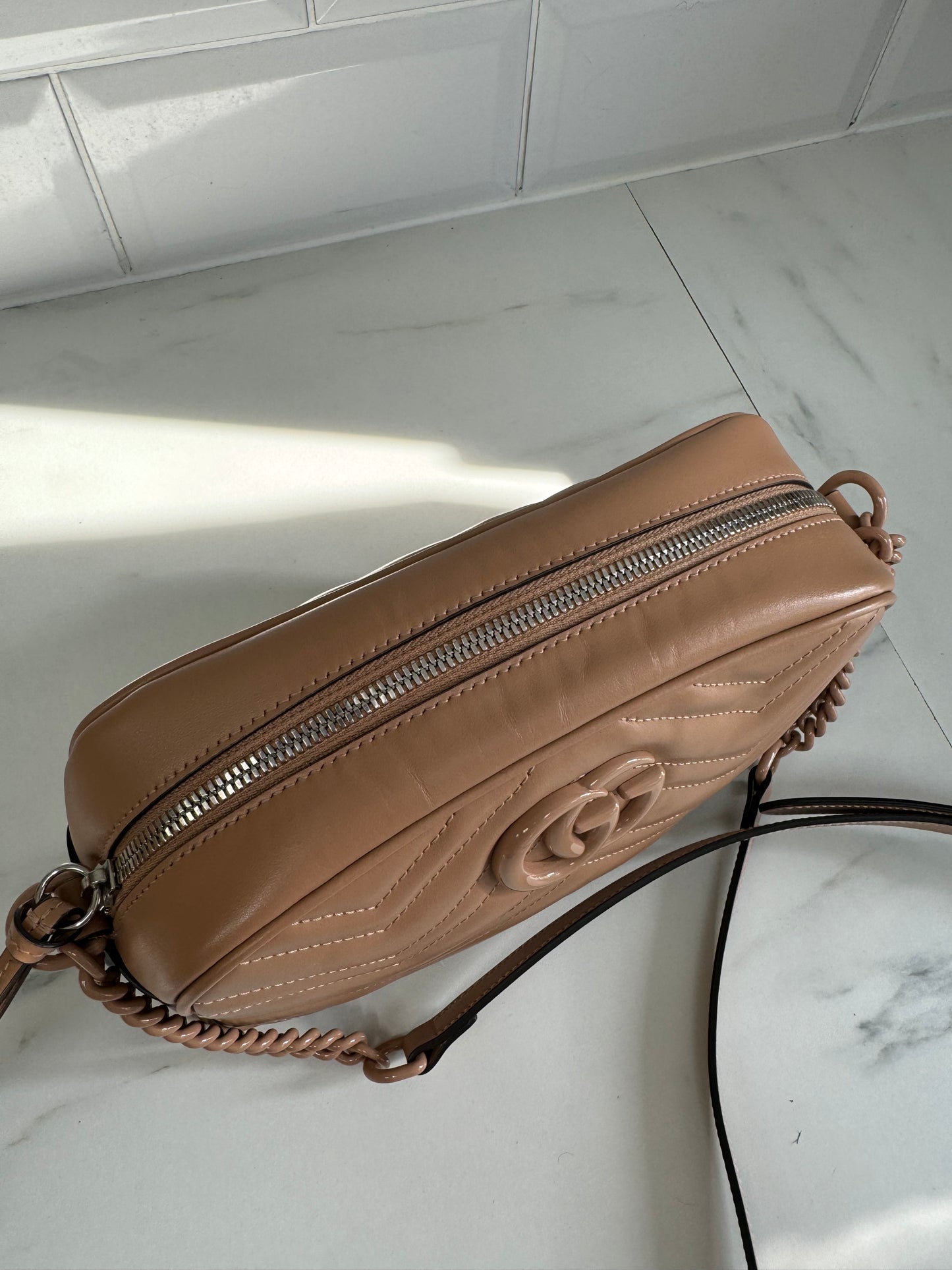 Gucci Small Marmont Matelassé Shoulder Bag - Beige