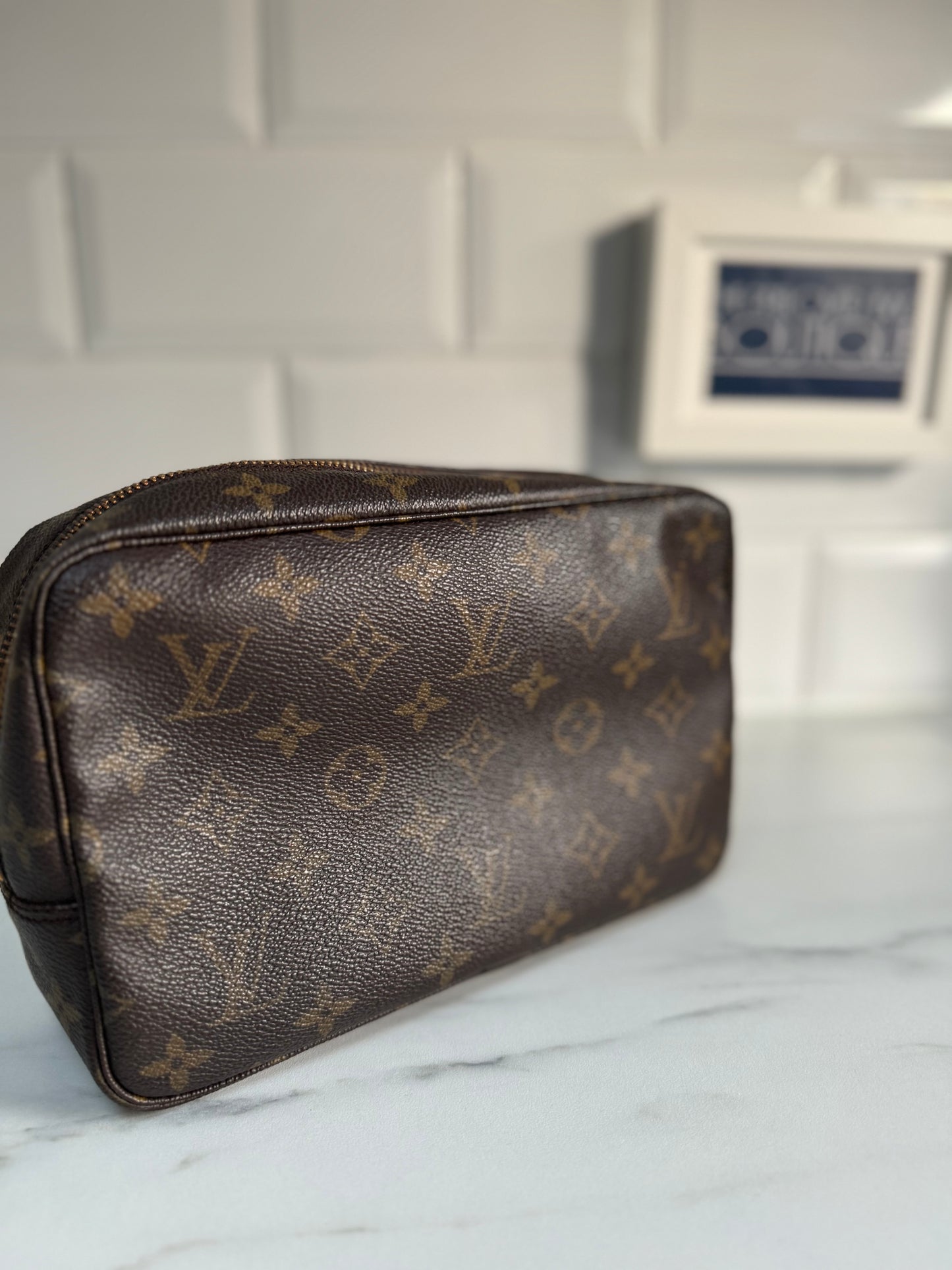 Louis Vuitton Trousse 23 - Monogram