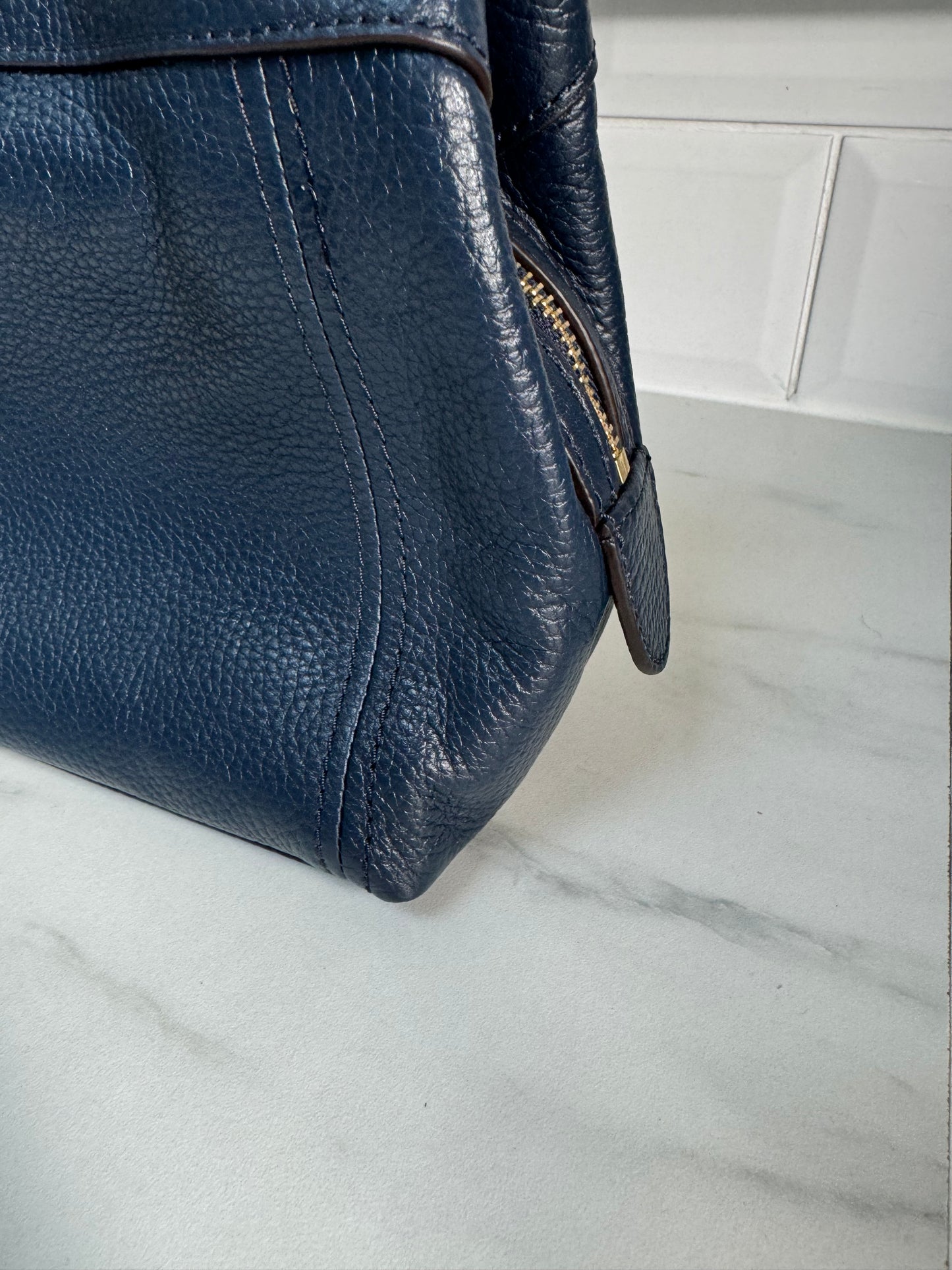 Michael Kors Jet Set Medium Shoulder Bag - Navy Blue