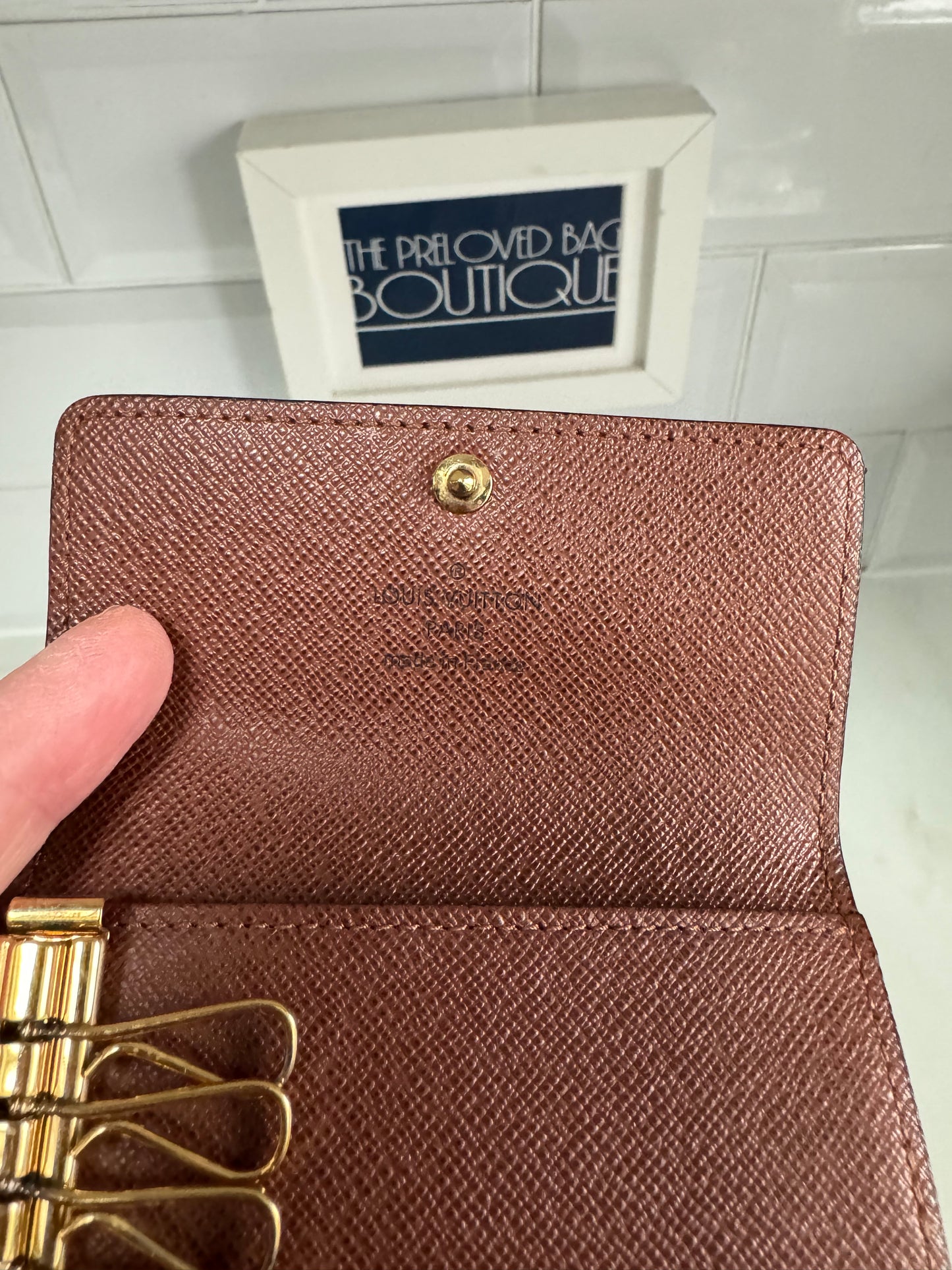 Louis Vuitton 6 Key Holder - Monogram (brown)