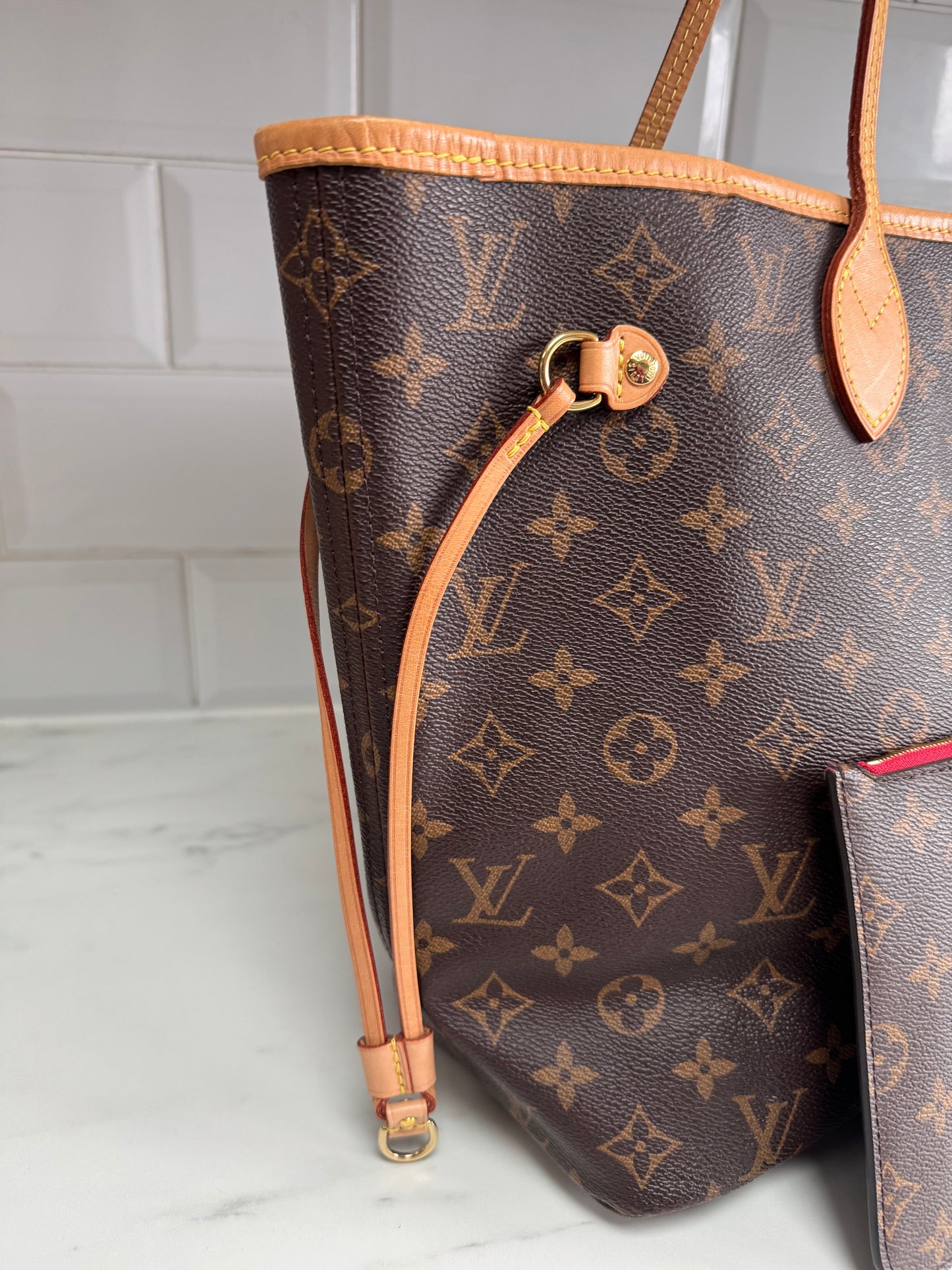 Louis Vuitton Neverfull MM & Pouch - Monogram Cerises