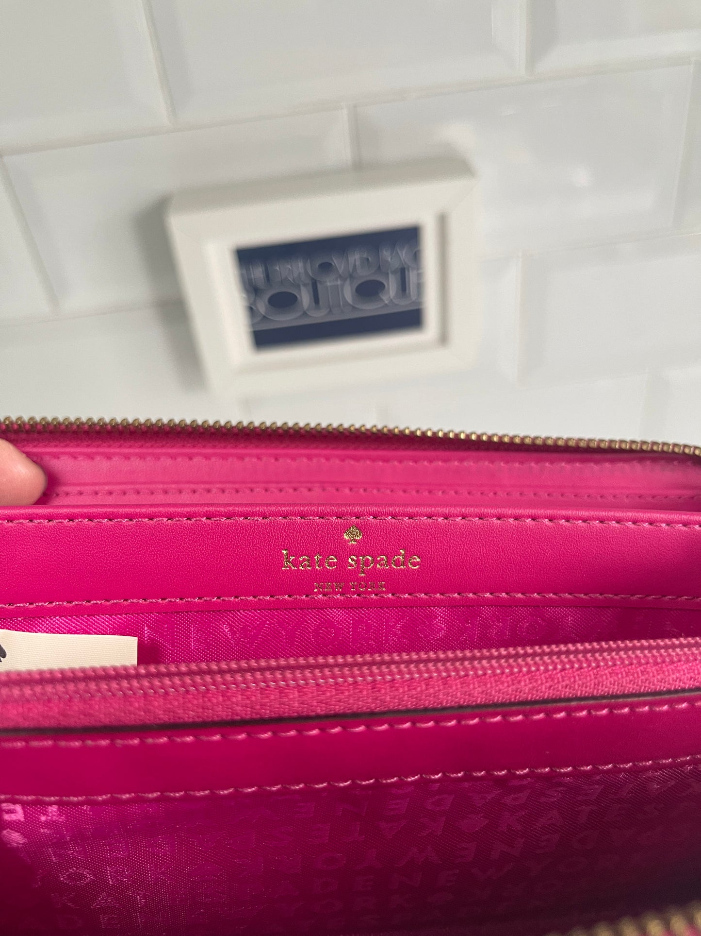 Kate Spade Long Zip Around wallet - Pink