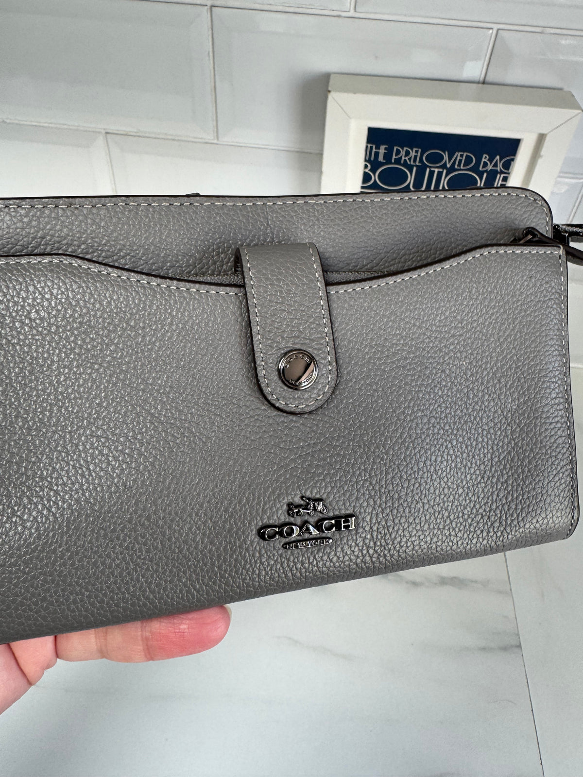 Coach Noa - Grey