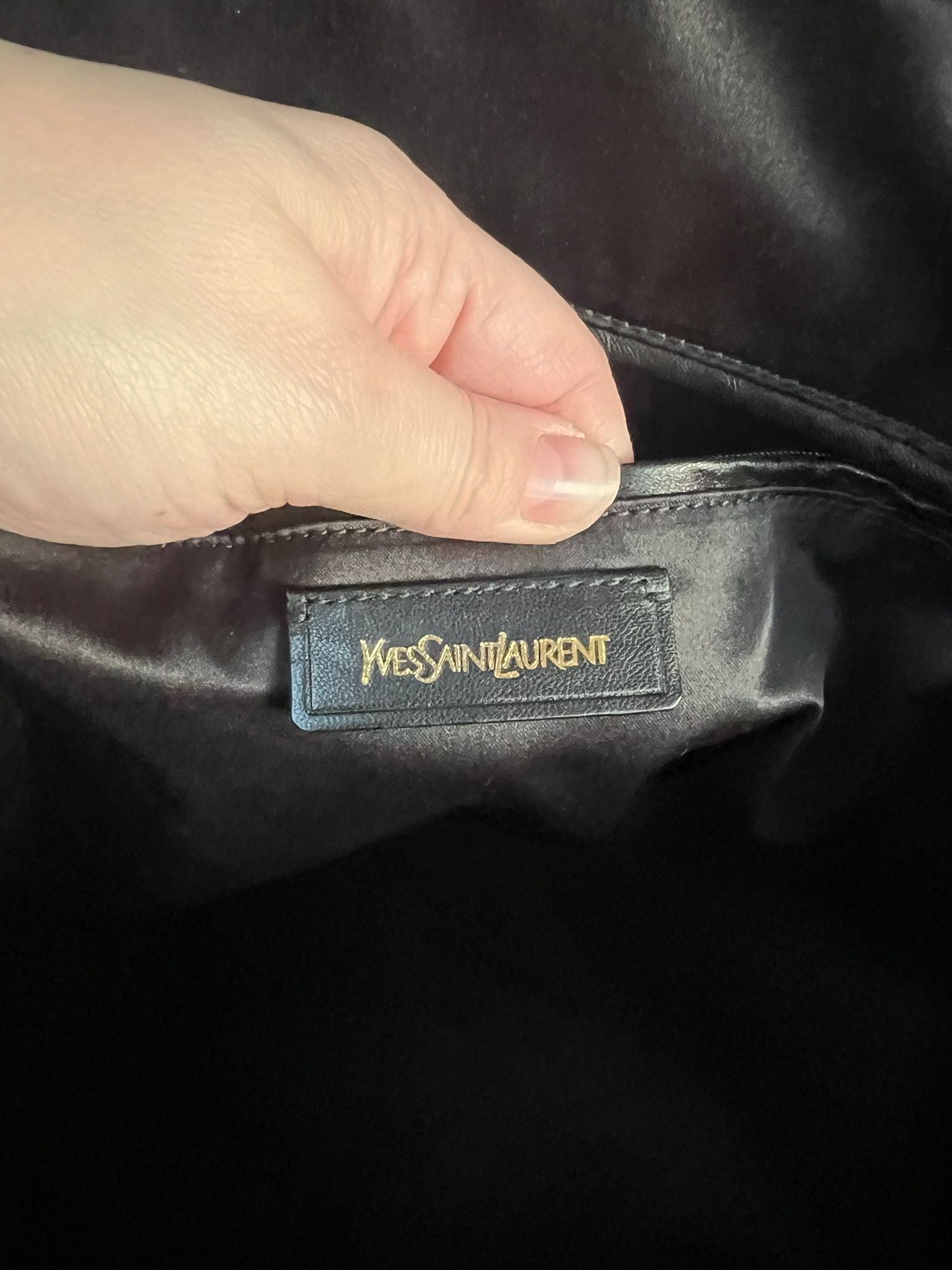 YSL 'Y' Muse Tote - Black – The Preloved Bag Boutique