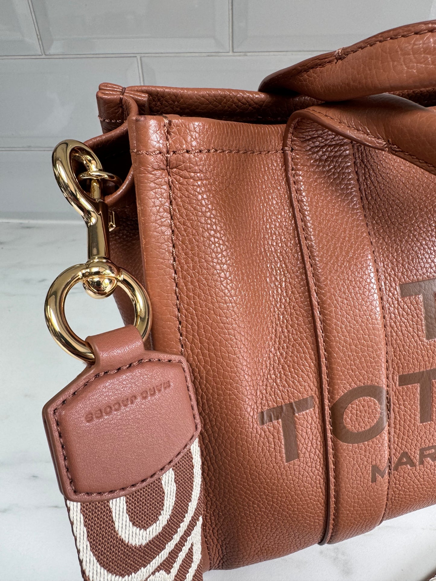 Marc Jacobs “The Tote Bag” Medium - Argan Oil