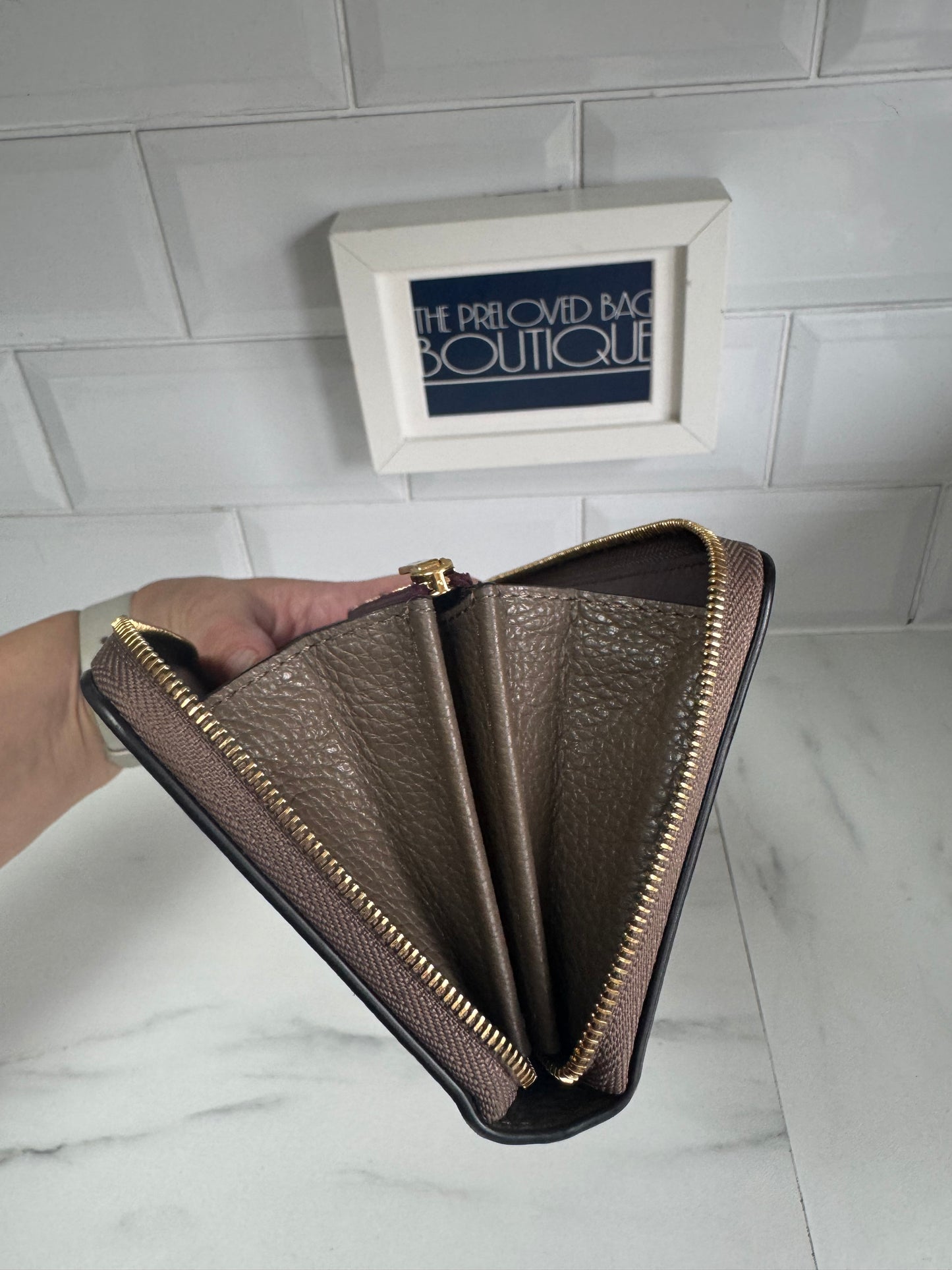 Mulberry 12 Card Zip Around Wallet - Clay