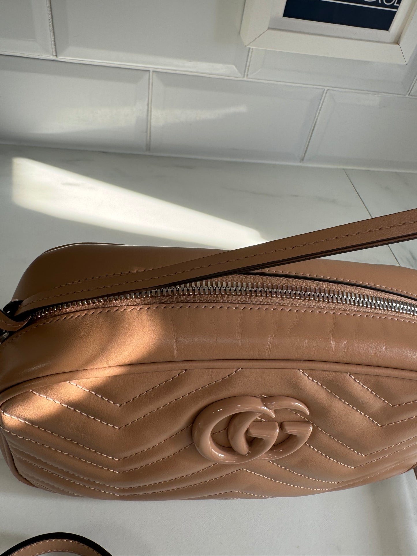 Gucci Small Marmont Matelassé Shoulder Bag - Beige