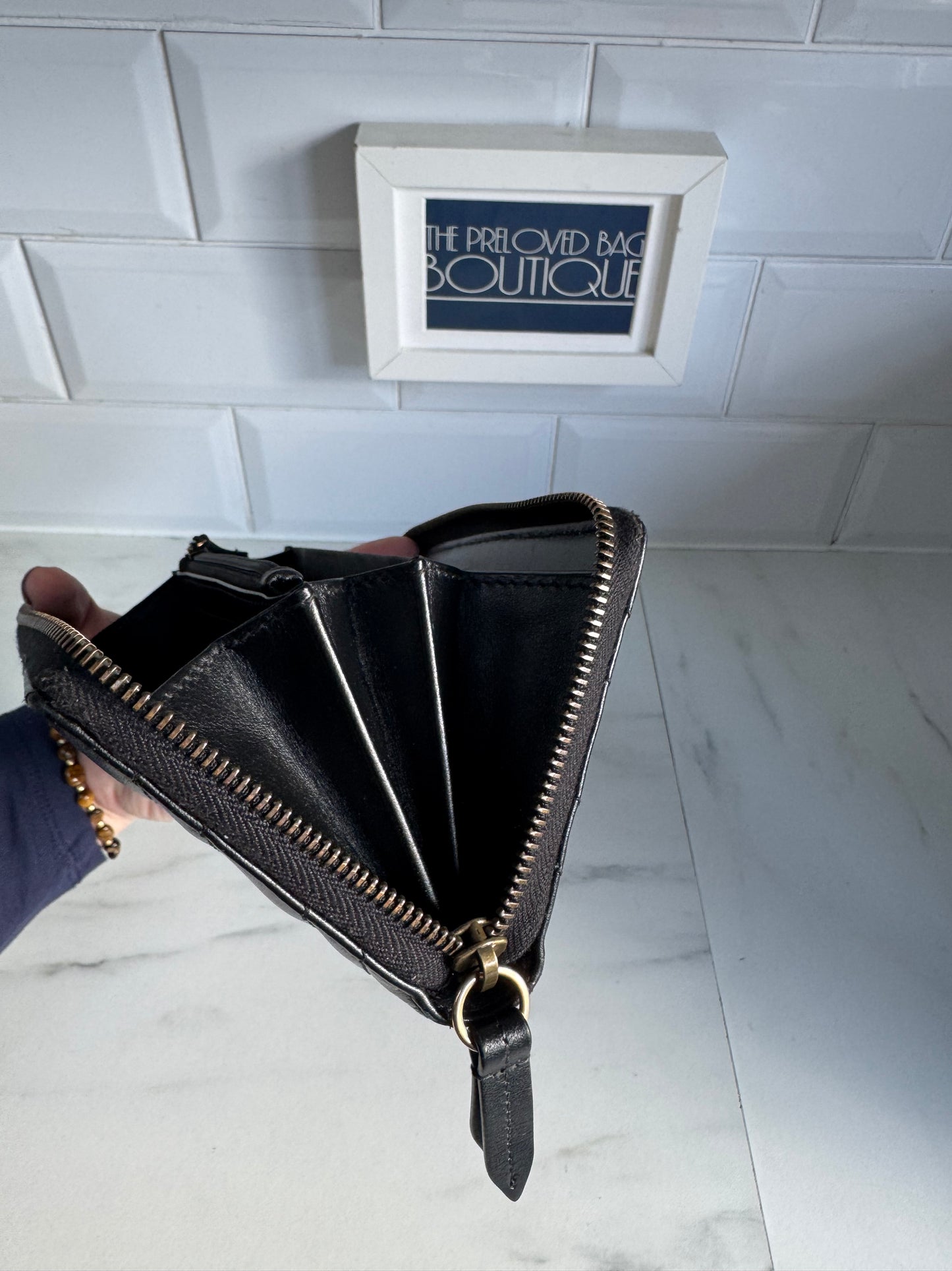 Gucci GG Marmont zip around Wallet - Black