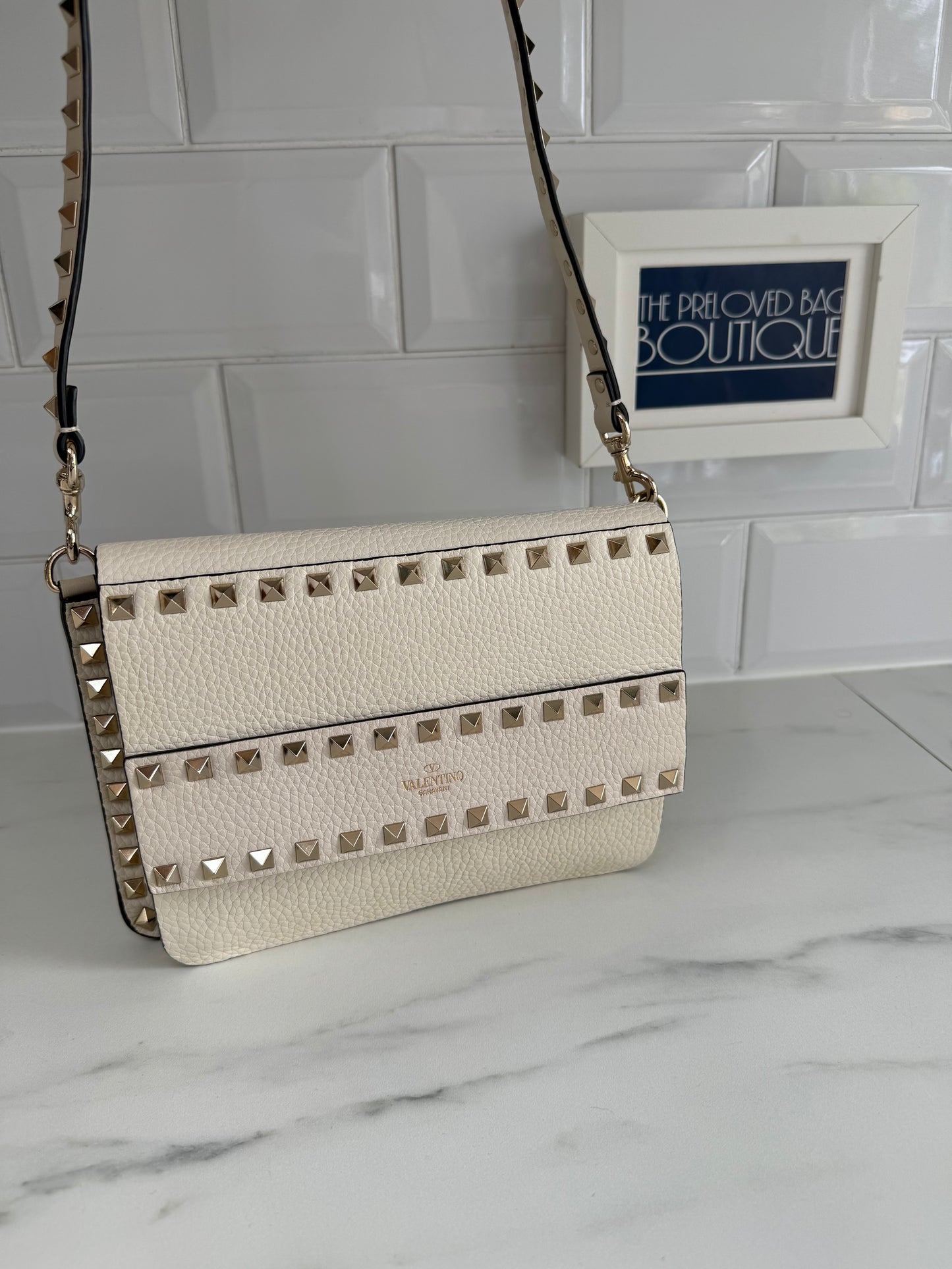 Valentino Garavani Small Rockstud Shoulder Bag - white