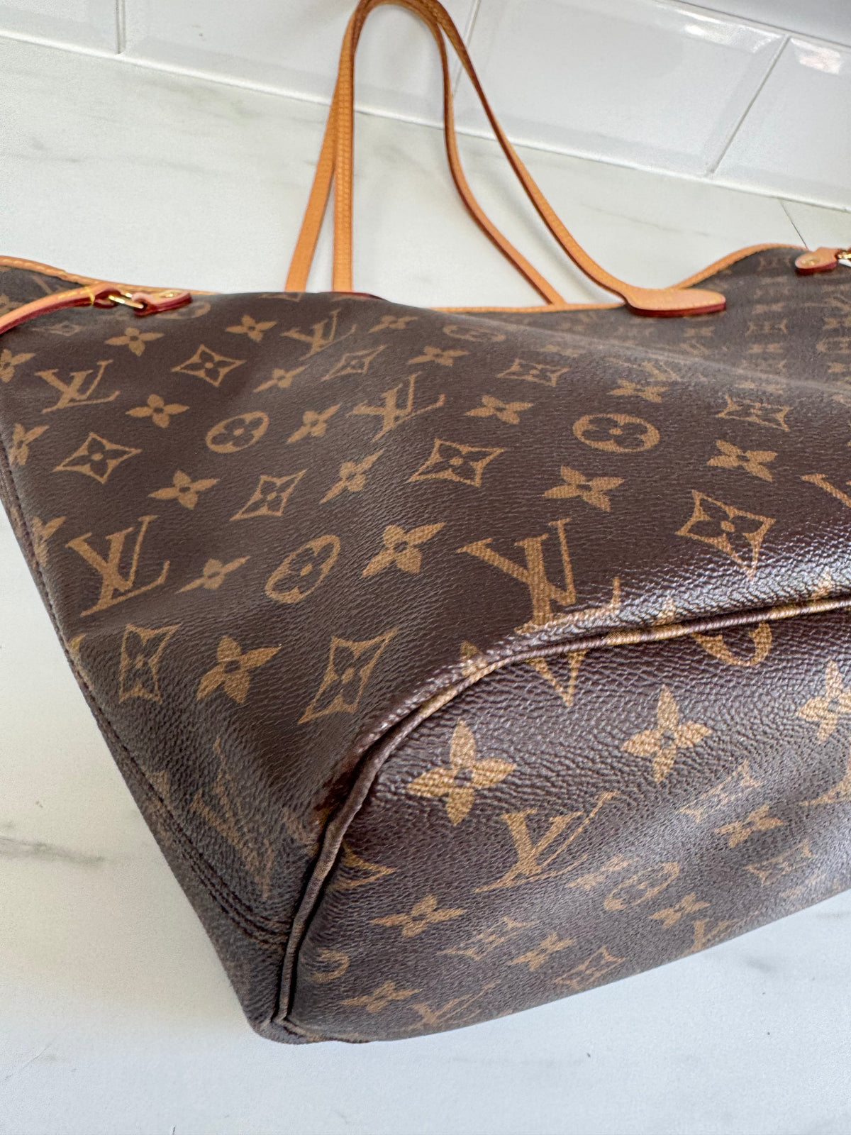 Louis Vuitton MM Neverfull & Pouch- Monogram Cerises