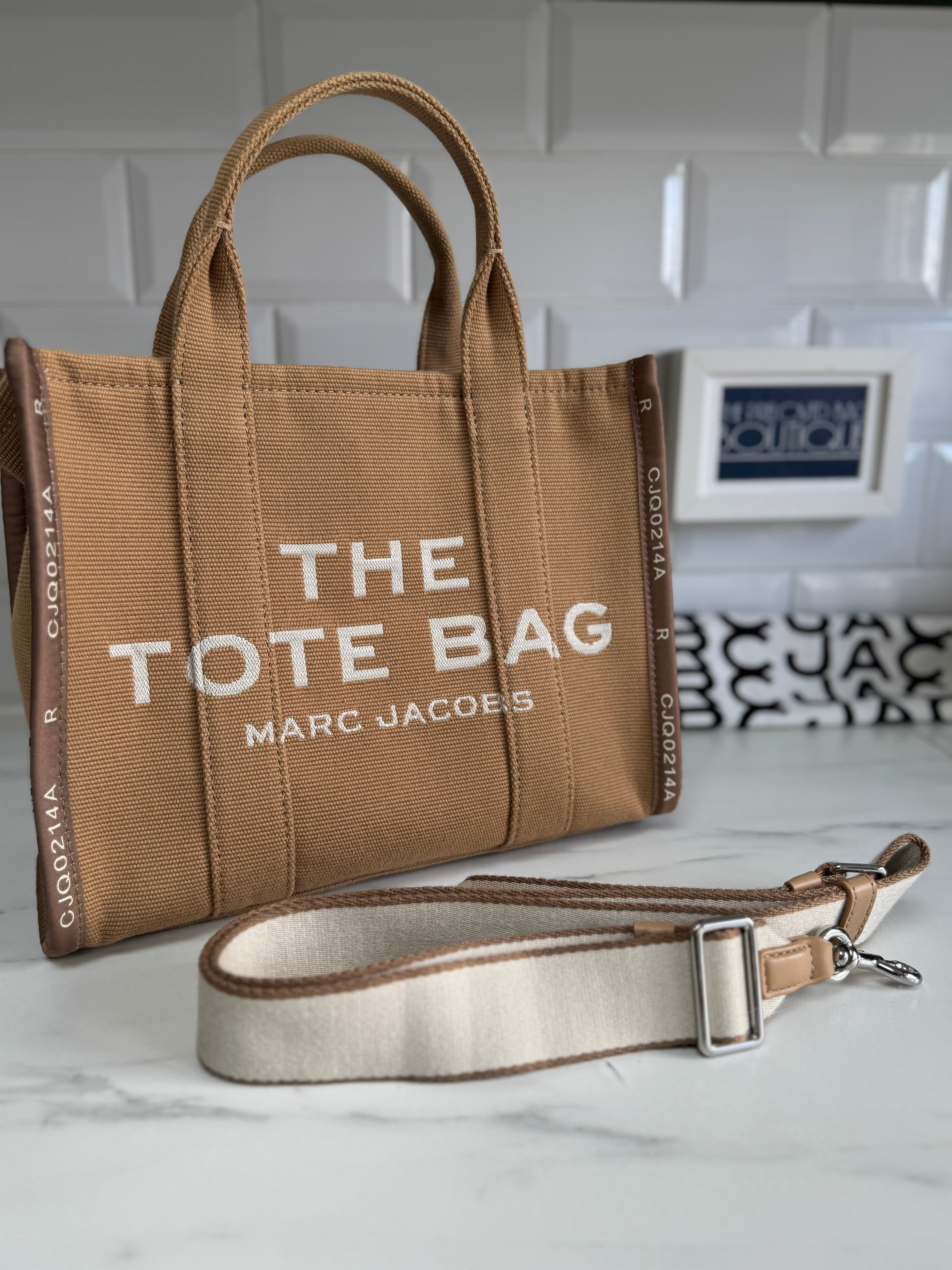 Marc Jacobs The Jacquard Medium Tote Bag - Camel – The Preloved