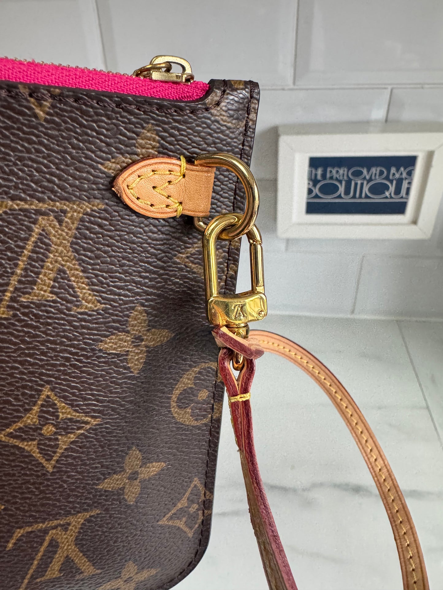Louis Vuitton Neverfull Pouch - Monogram Piovine