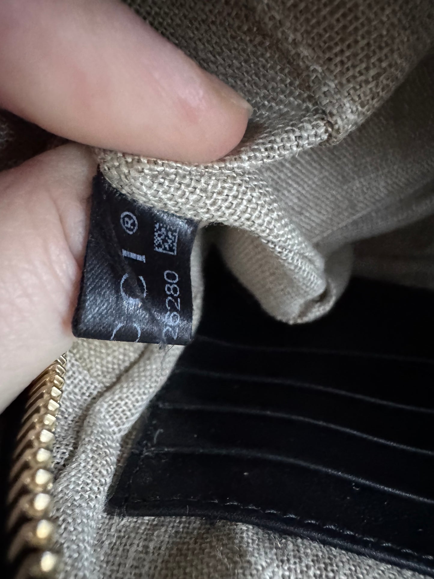 Gucci Micro Guccissima Bree Cross Body Bag - Black