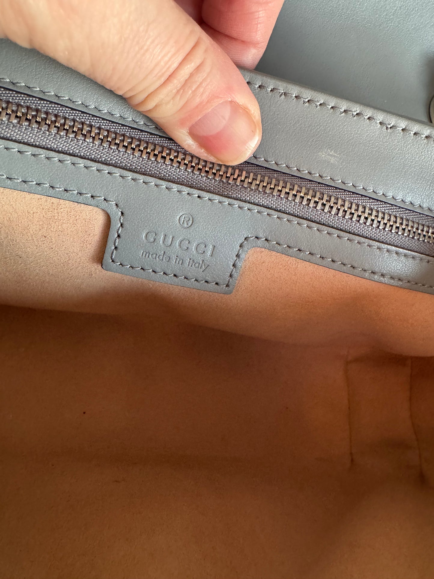 Gucci GG Marmont Shoulder Bag - Grey