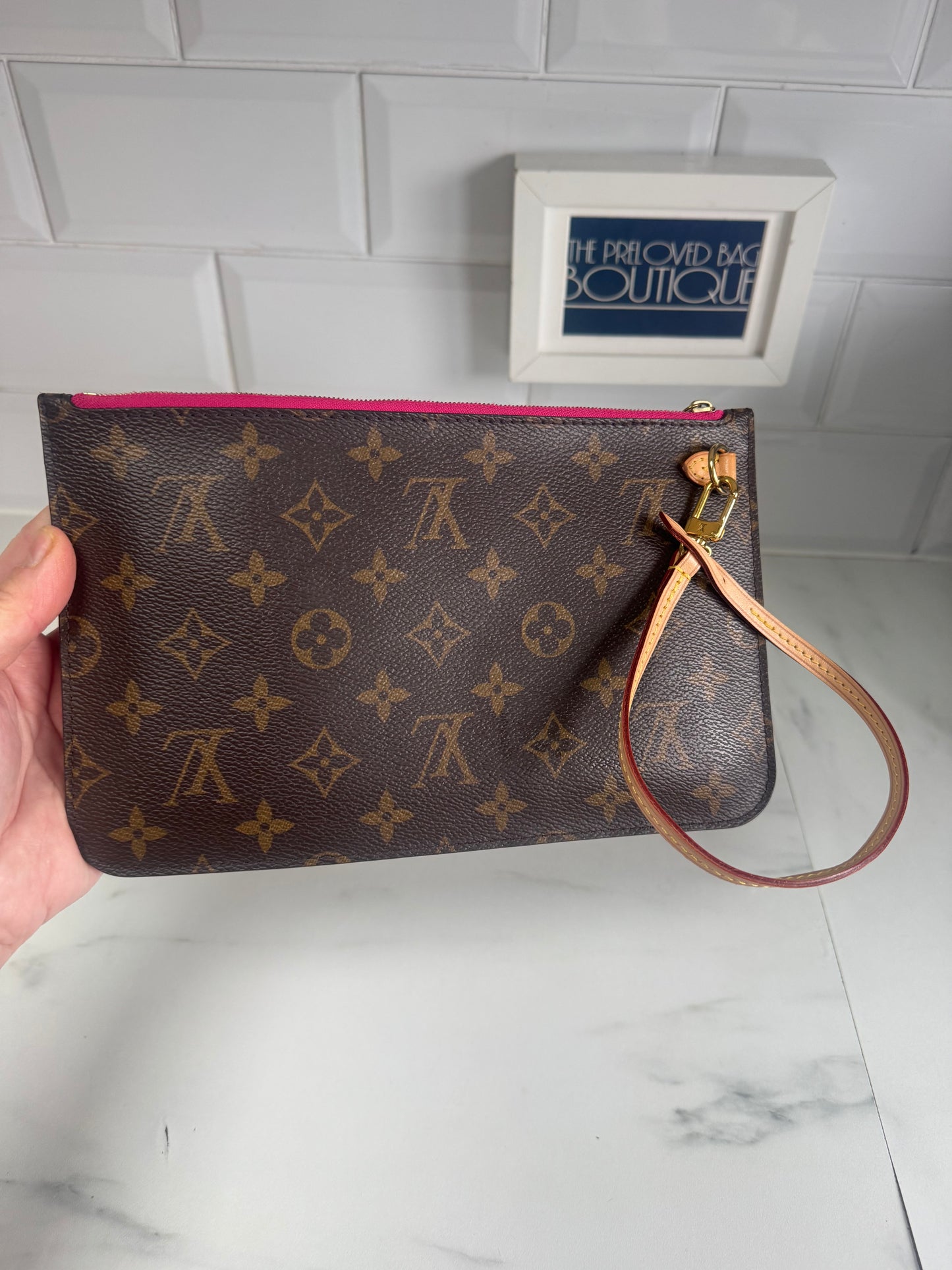 Louis Vuitton Neverfull Pouch - Monogram Piovine