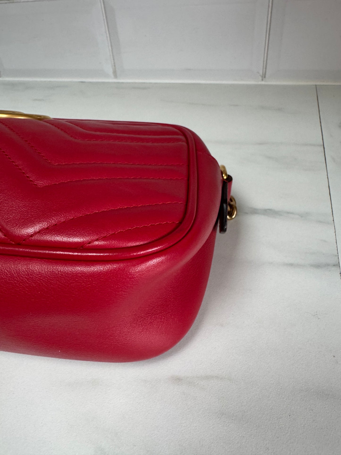 Gucci Marmont Small Shoulder Bag - Red